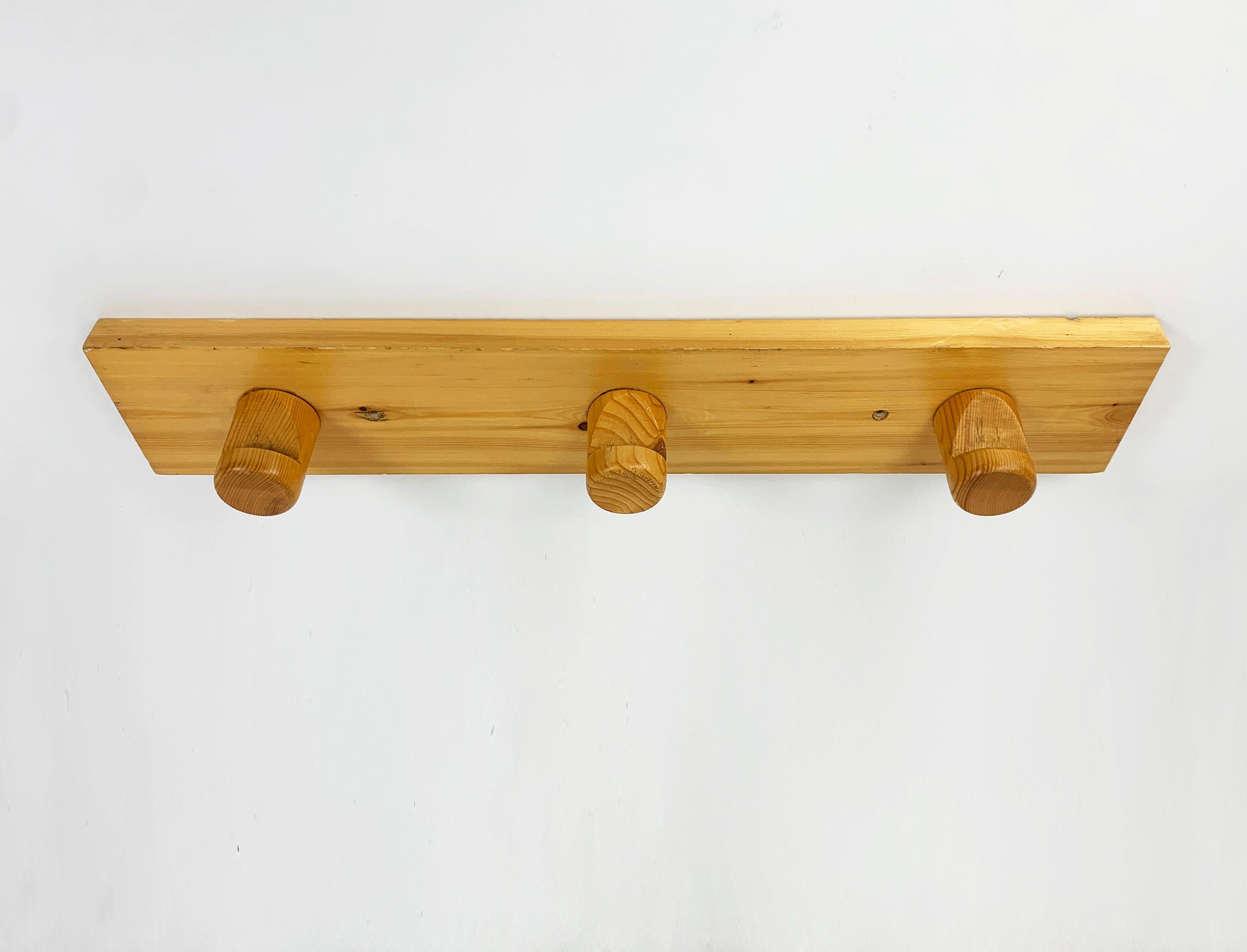 Mid-Century Modern French Coat Rack by Charlotte Perriand for Les Arcs, Pinewood, 1960s - 3 avail. For Sale