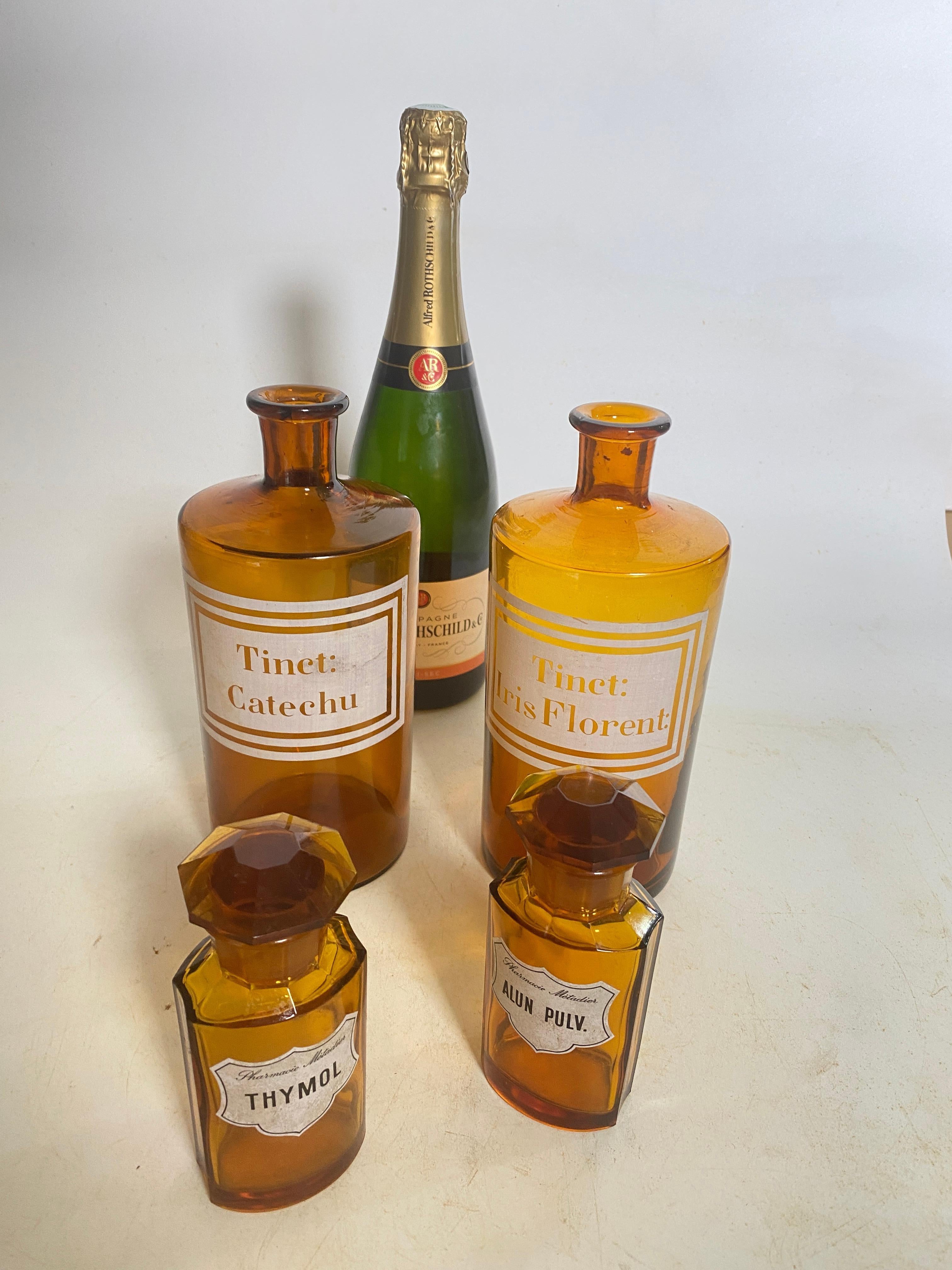 French Cobalt Orange Pharmacy Bottles Set of 4 Circa 20th Century In Good Condition For Sale In Auribeau sur Siagne, FR