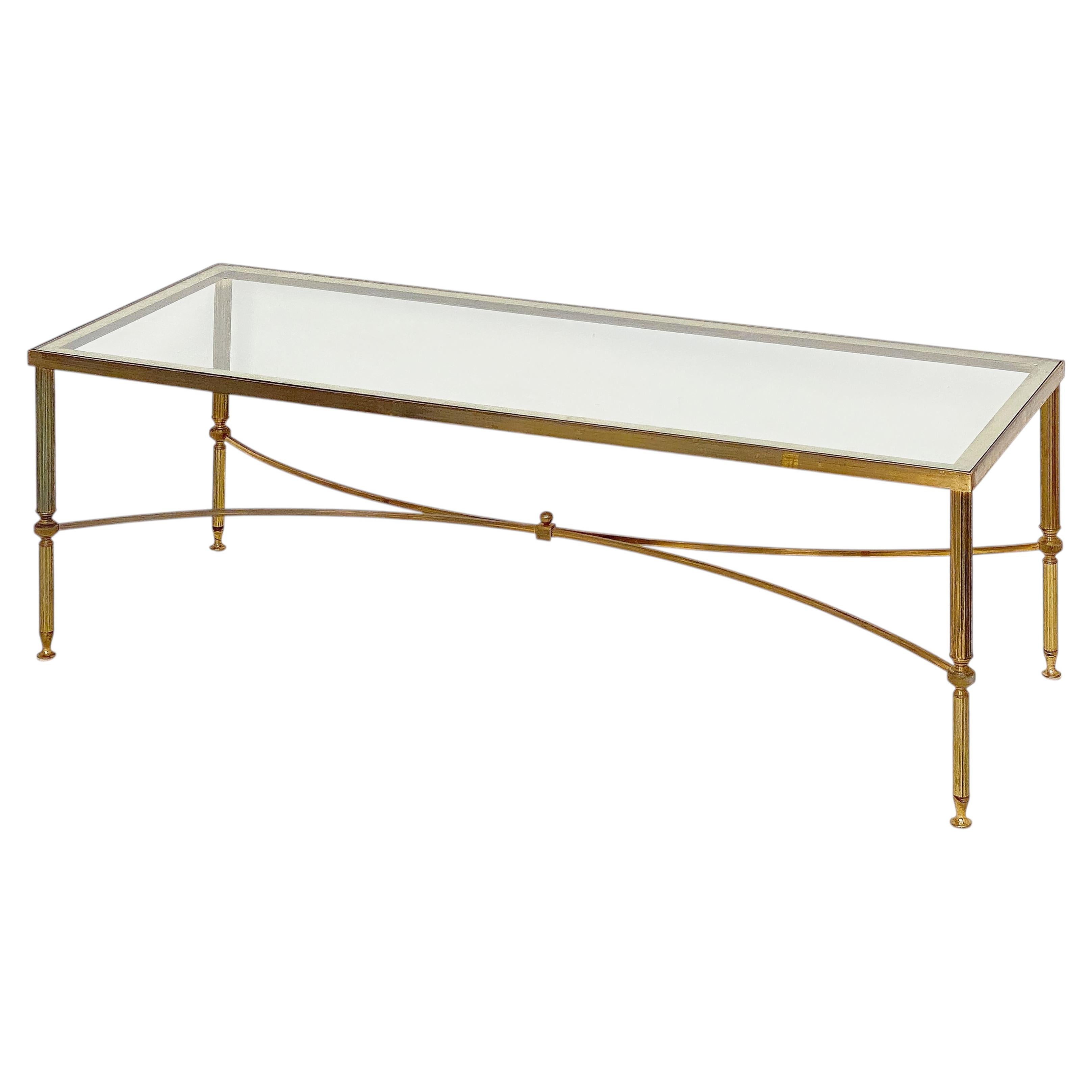 Mesa baja francesa de cóctel o café de latón y cristal - Estilo Maison Jansen