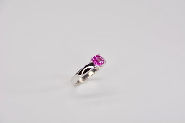 French Cocktail Ring Pink Sapphire White Gold For Sale at 1stDibs