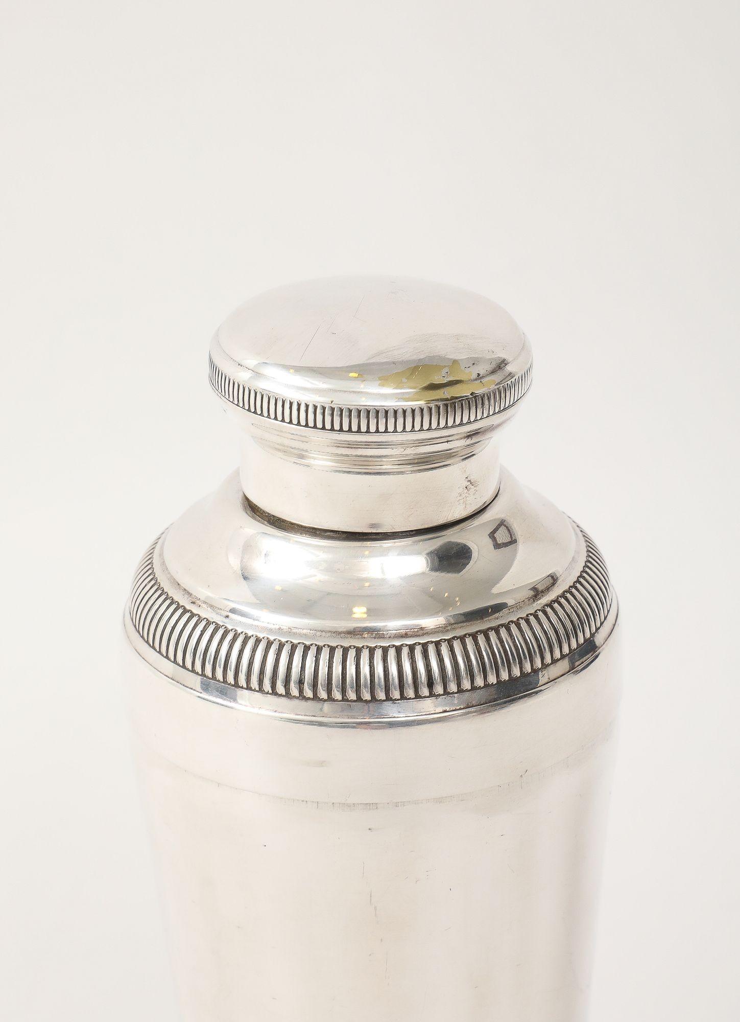 Mid-20th Century French Cocktail Shaker For Sale