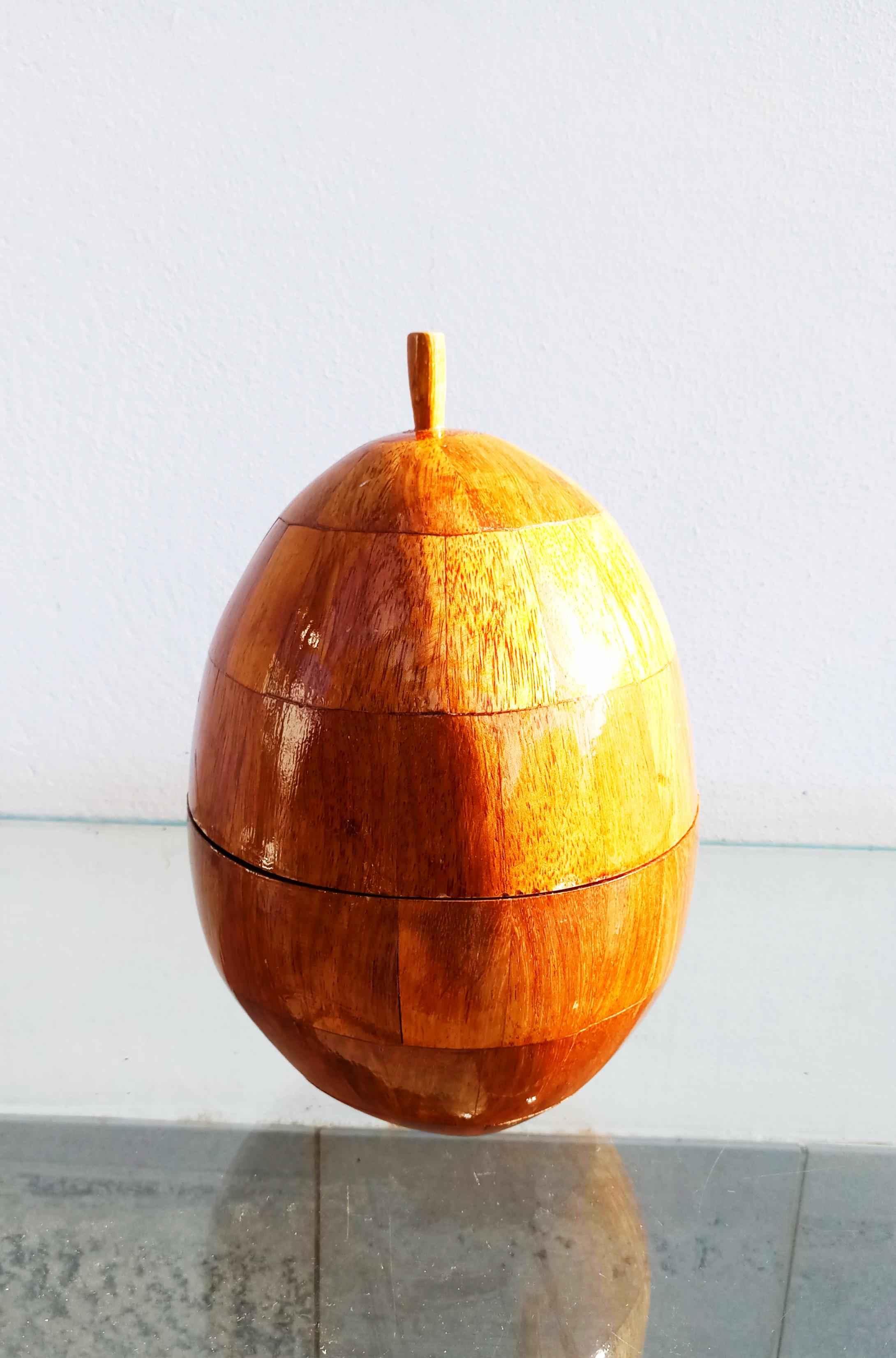 French Coconut Marquetry, 1950s In Good Condition For Sale In L'Escala, ES