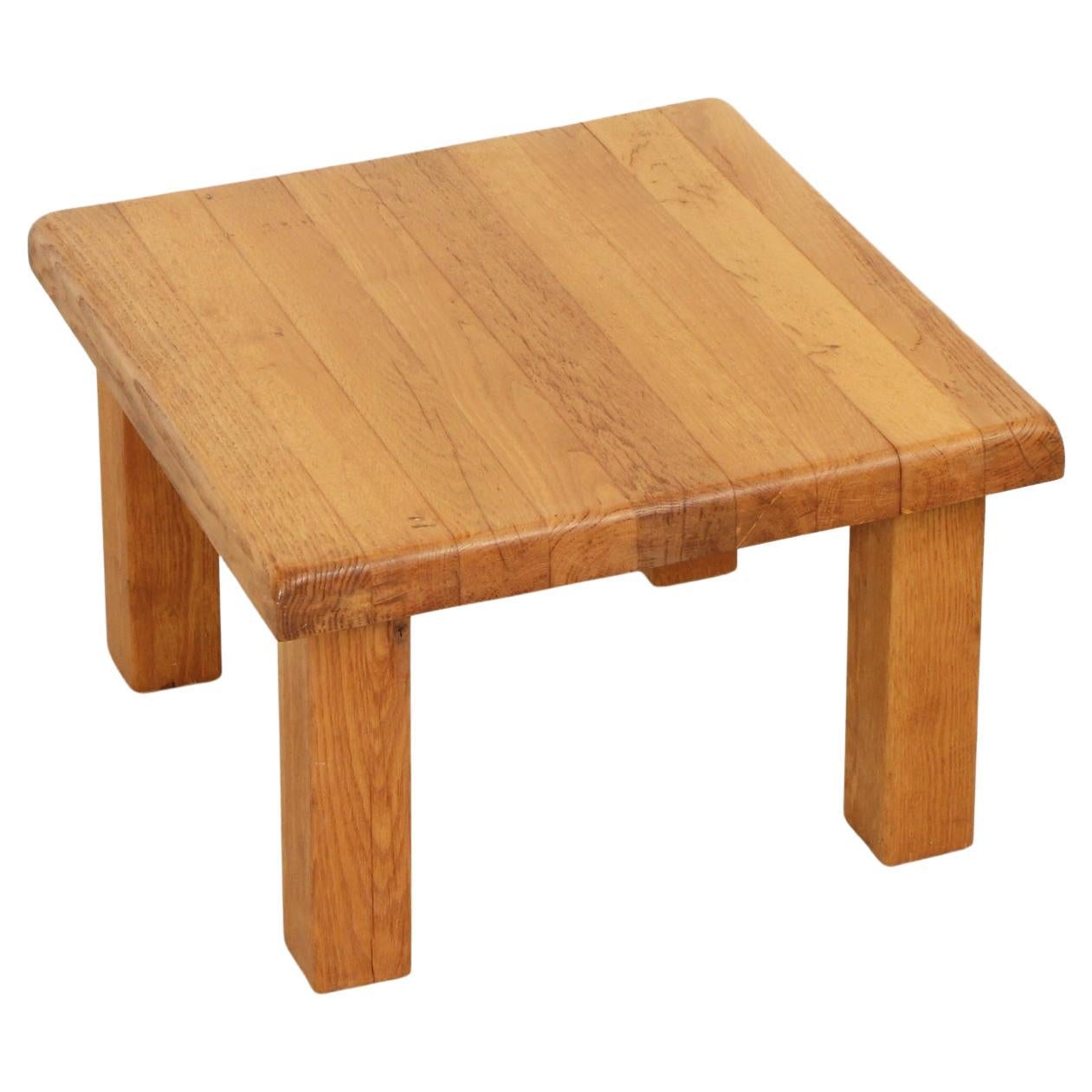 Table basse ou d'appoint française en bois de chêne massif, années 1960 en vente