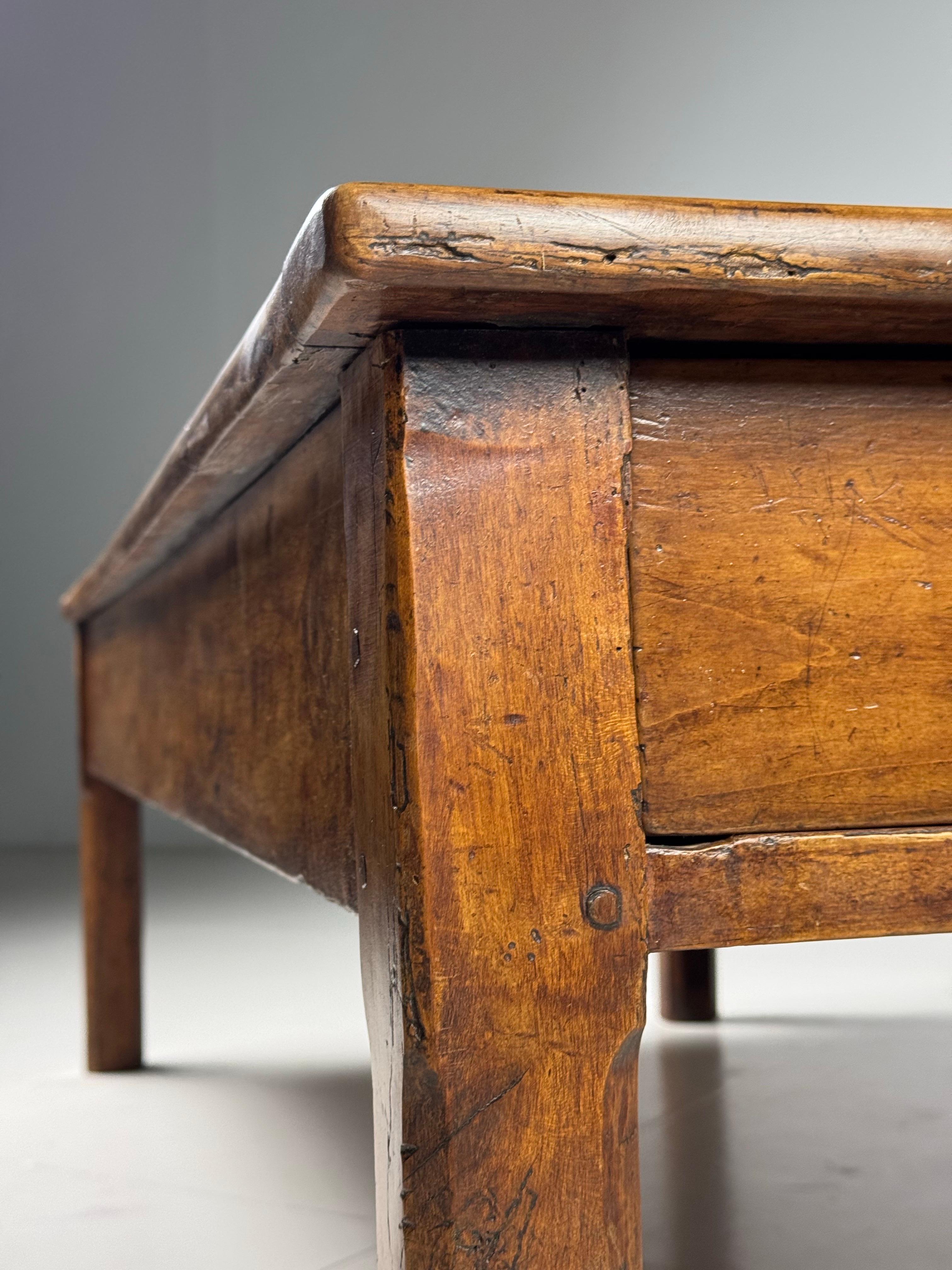 French Coffee table 19th century For Sale 5