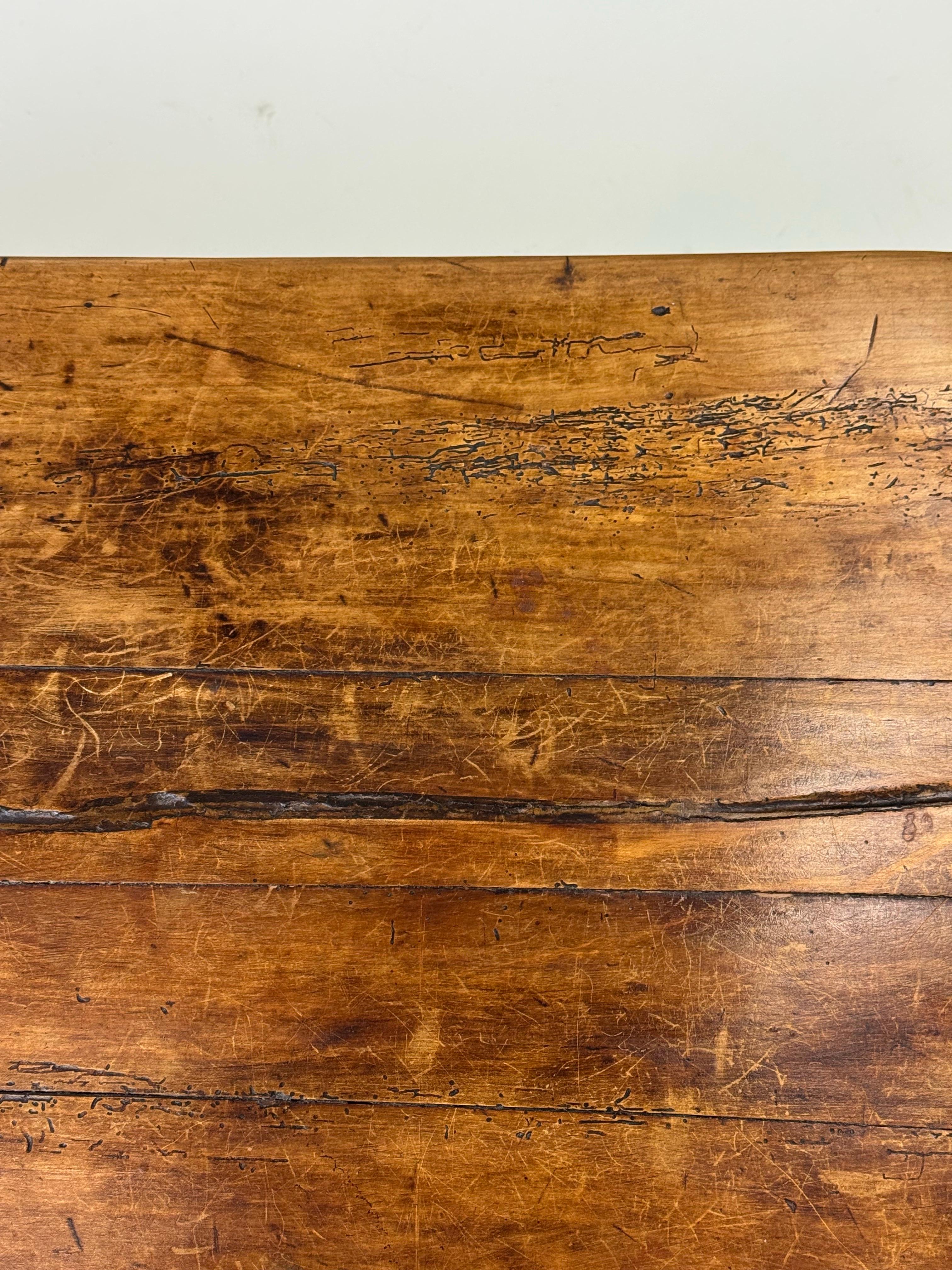 French Coffee table 19th century For Sale 6
