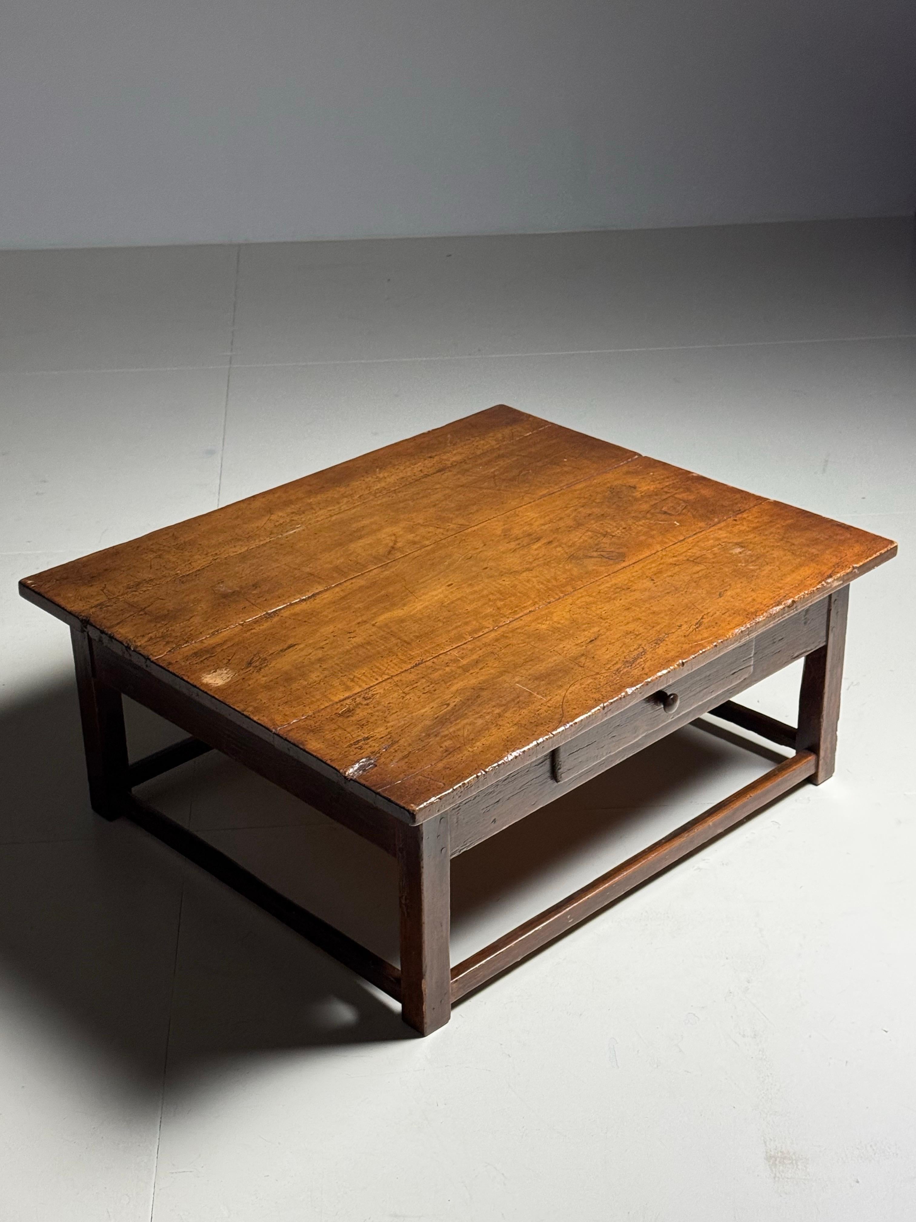 Mesa de centro francesa de principios del siglo XIX en venta 13