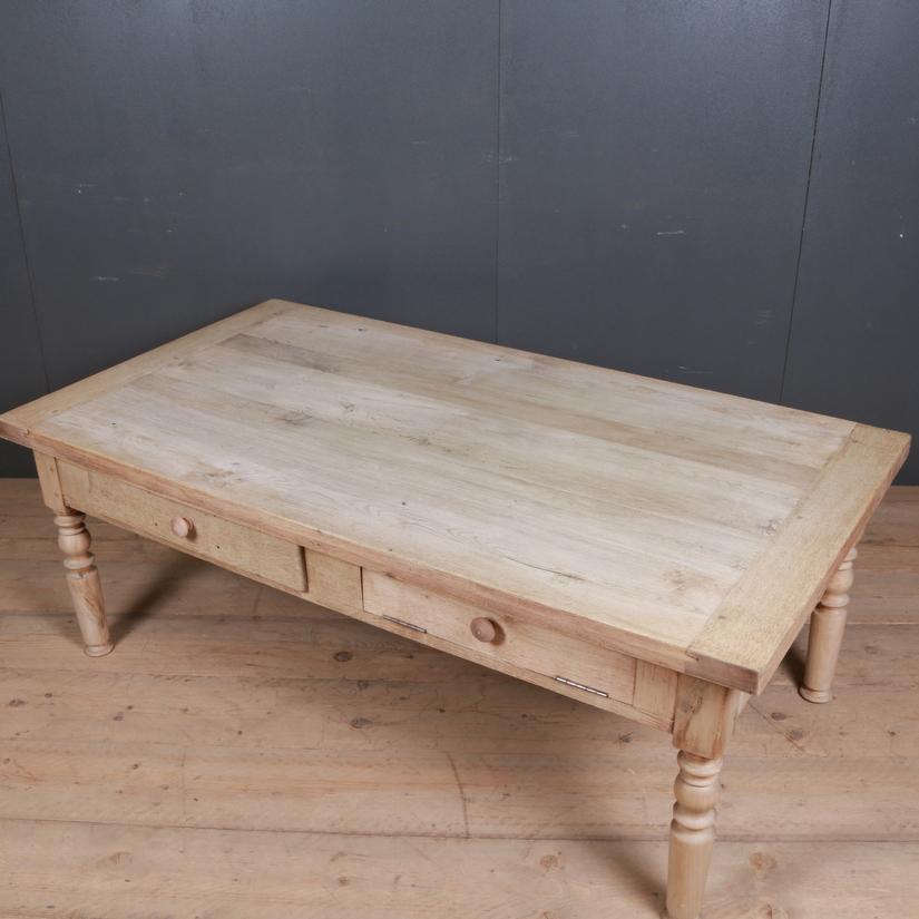 French Coffee Table In Good Condition In Leamington Spa, Warwickshire