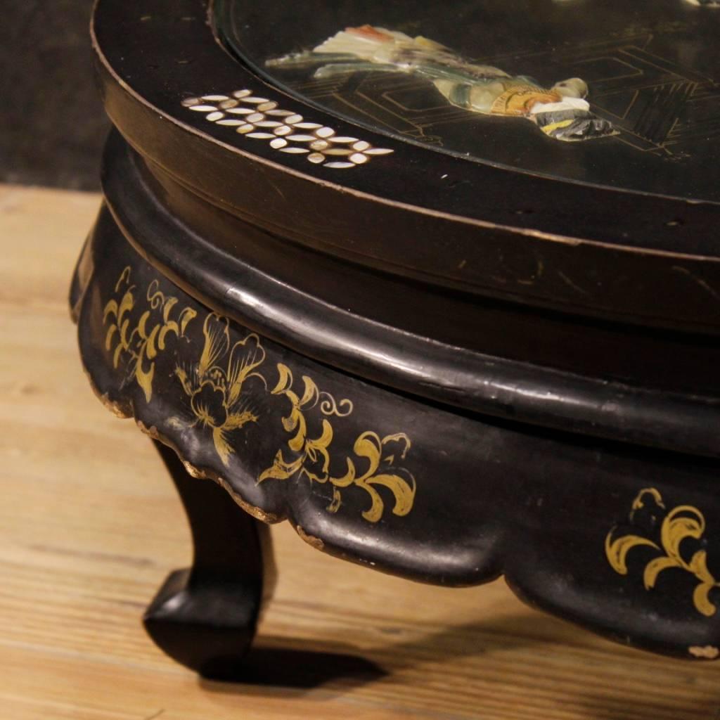 French Coffee Table in Lacquered and Painted Chinoiserie Wood 20th Century 4