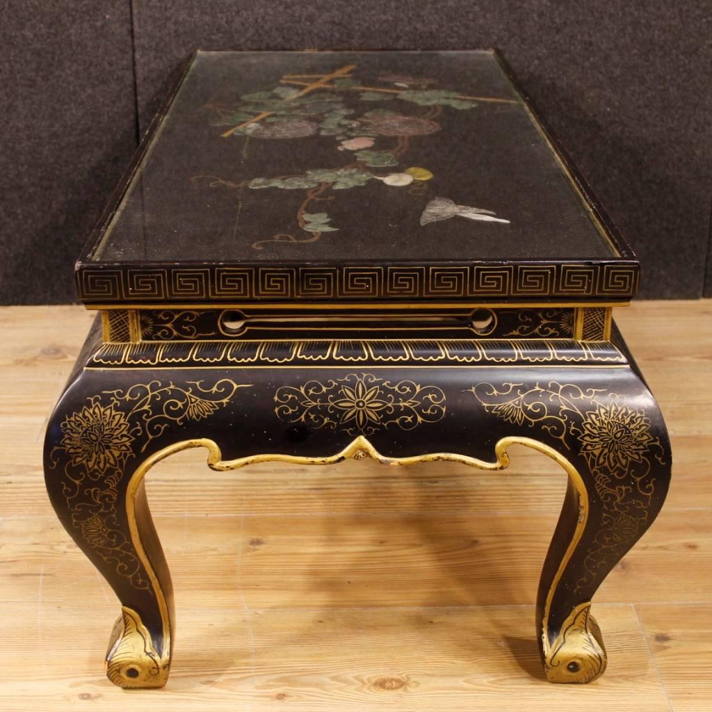 French Coffee Table in Lacquered, Painted and Gilded Chinoiserie Wood In Good Condition In Vicoforte, Piedmont