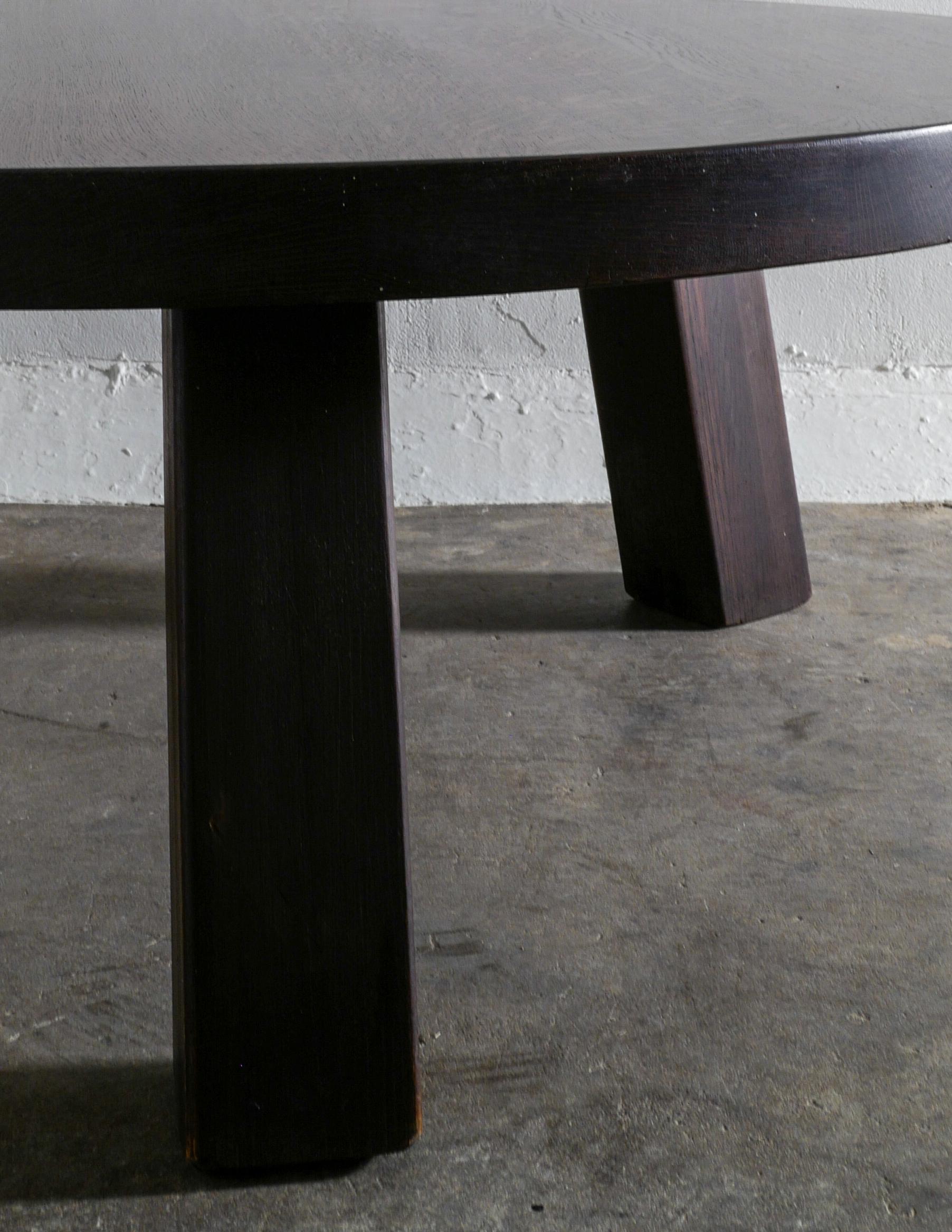 French Brutalist Wabi-Sabi Coffee Table in Solid Stained Oak, 1950s In Good Condition In Stockholm, SE