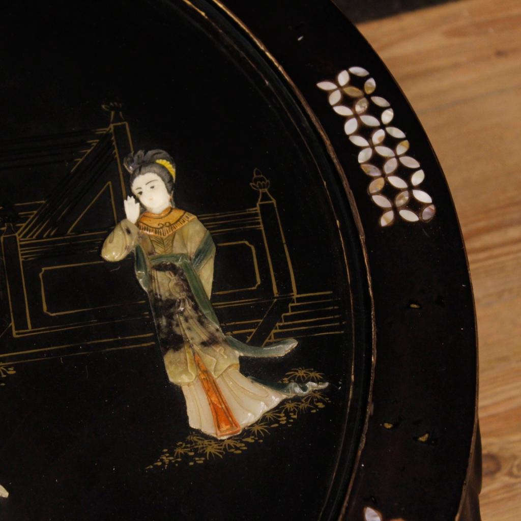French Coffee Table Lacquered and Painted in Chinoiserie, 20th Century For Sale 4