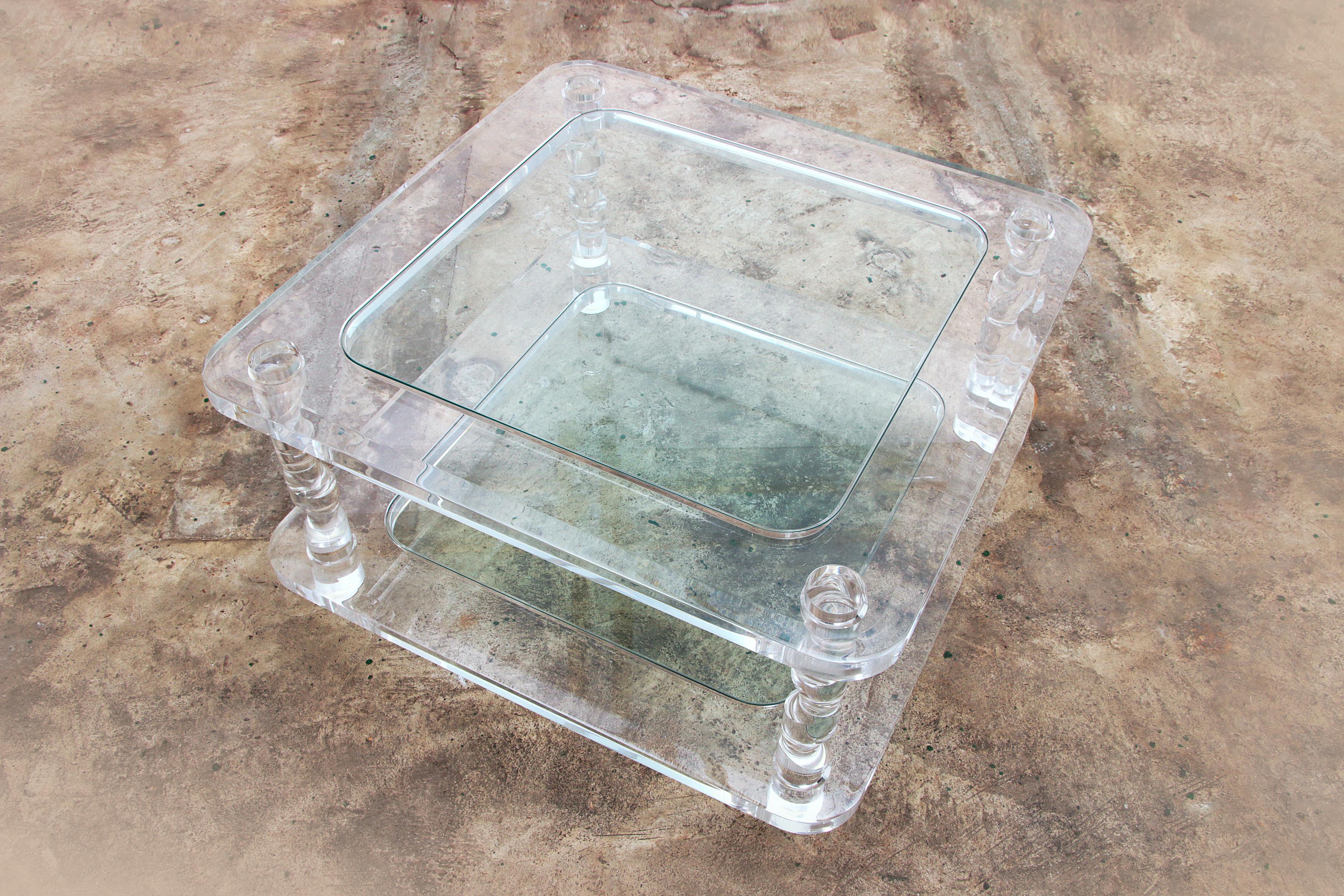 French Coffee Table Lucite and Glass Maison Romeo, 1970s For Sale 5