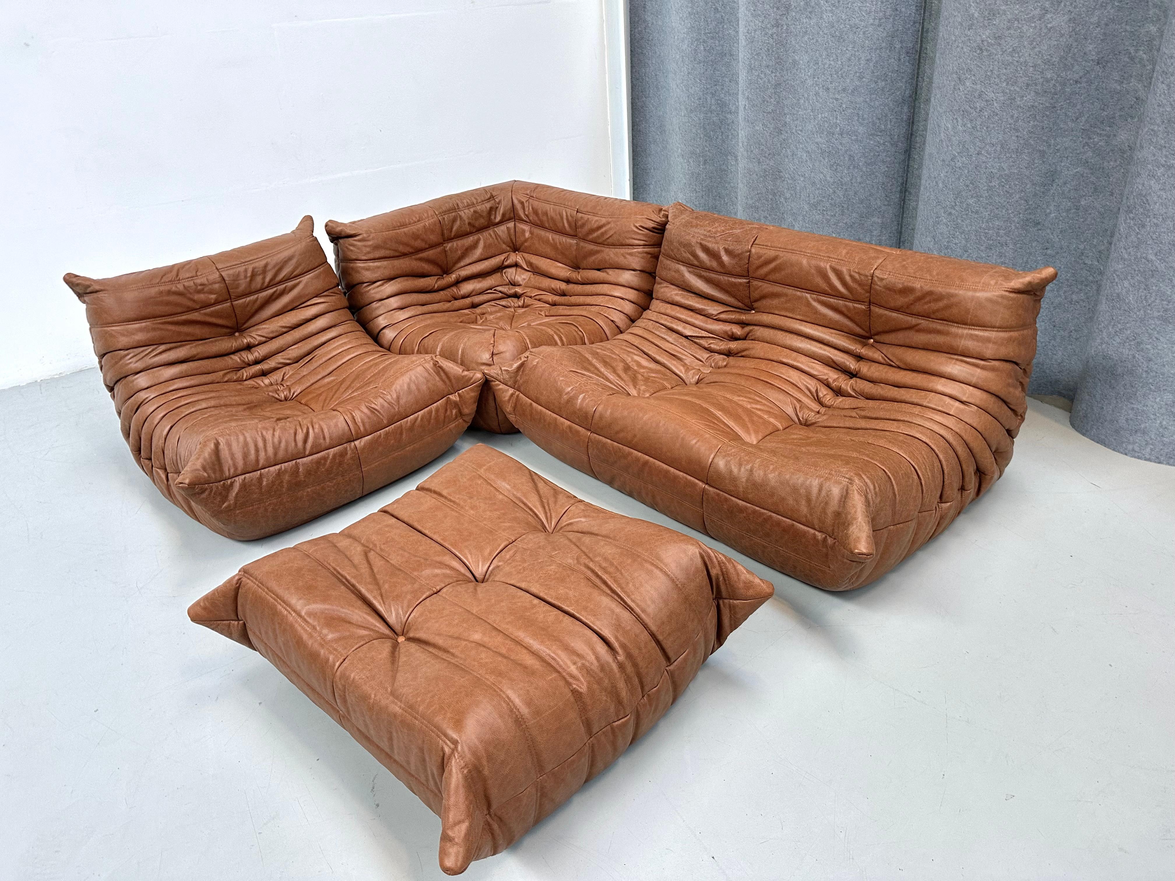 French Cognac Leather Togo Livingroomset  by Michel Ducaroy for Ligne Roset. For Sale 11