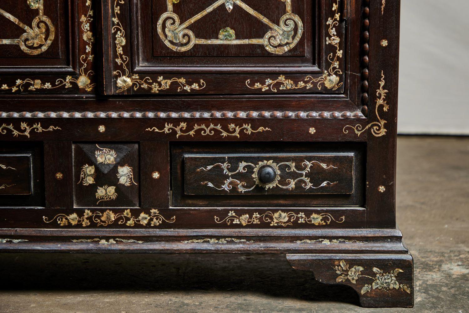 French Colonial Rosewood Armoire with Inlaid Mother of Pearl In Good Condition For Sale In Pasadena, CA