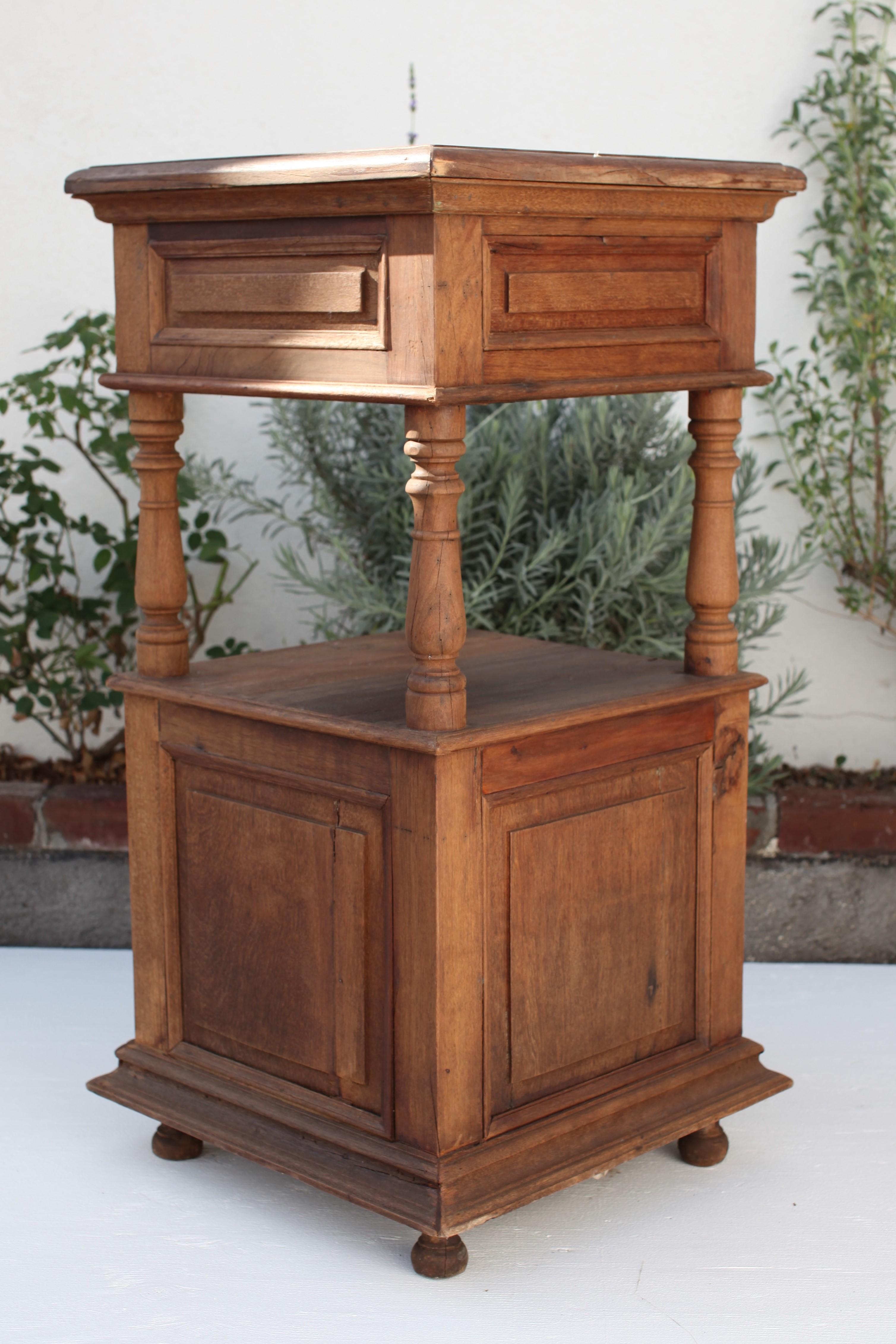 British Colonial French Colonial Teak Open Bedside Cabinet Turned Corners, 1930's  For Sale