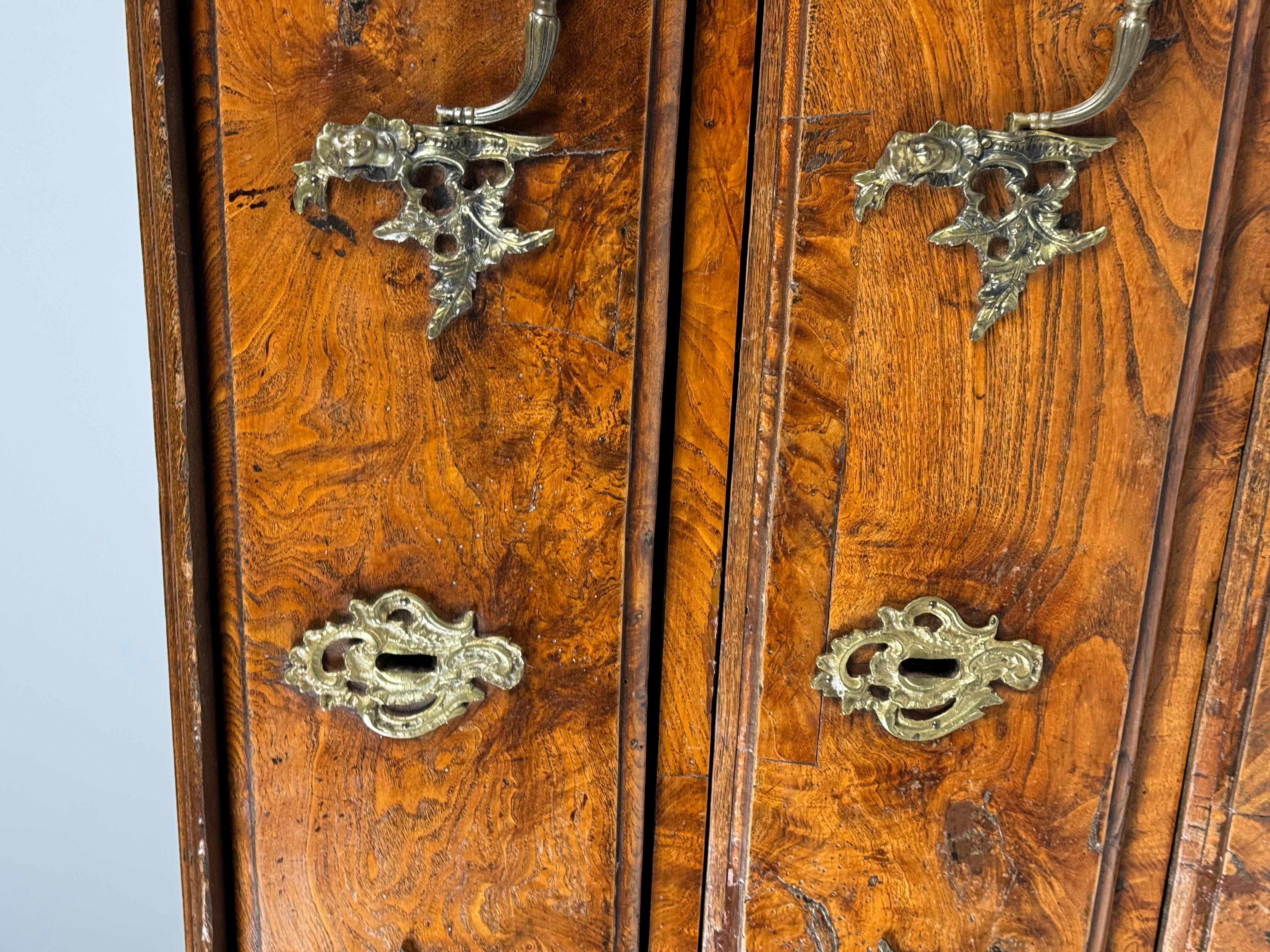 French commode 18th century For Sale 6
