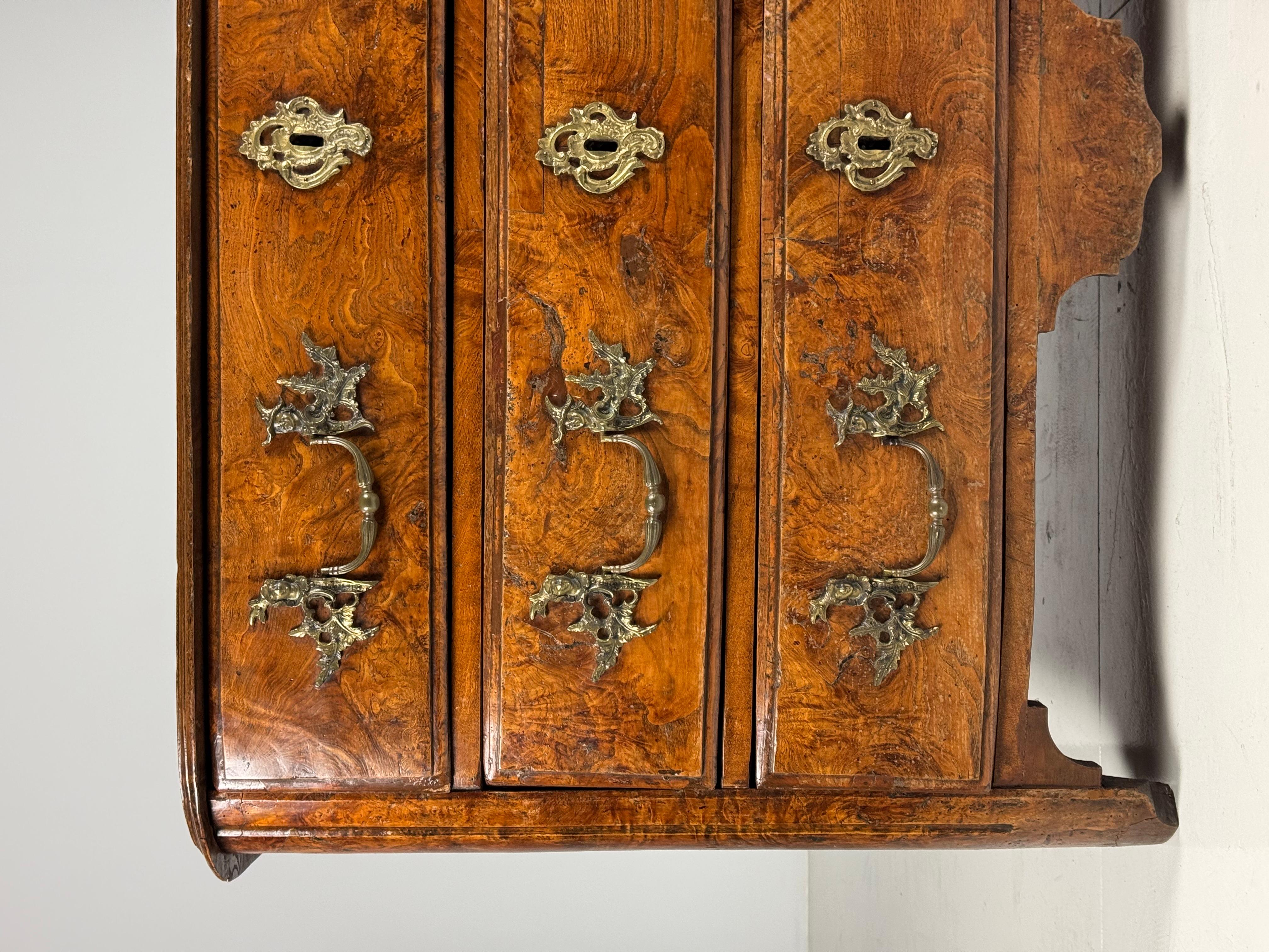 French commode 18th century For Sale 11