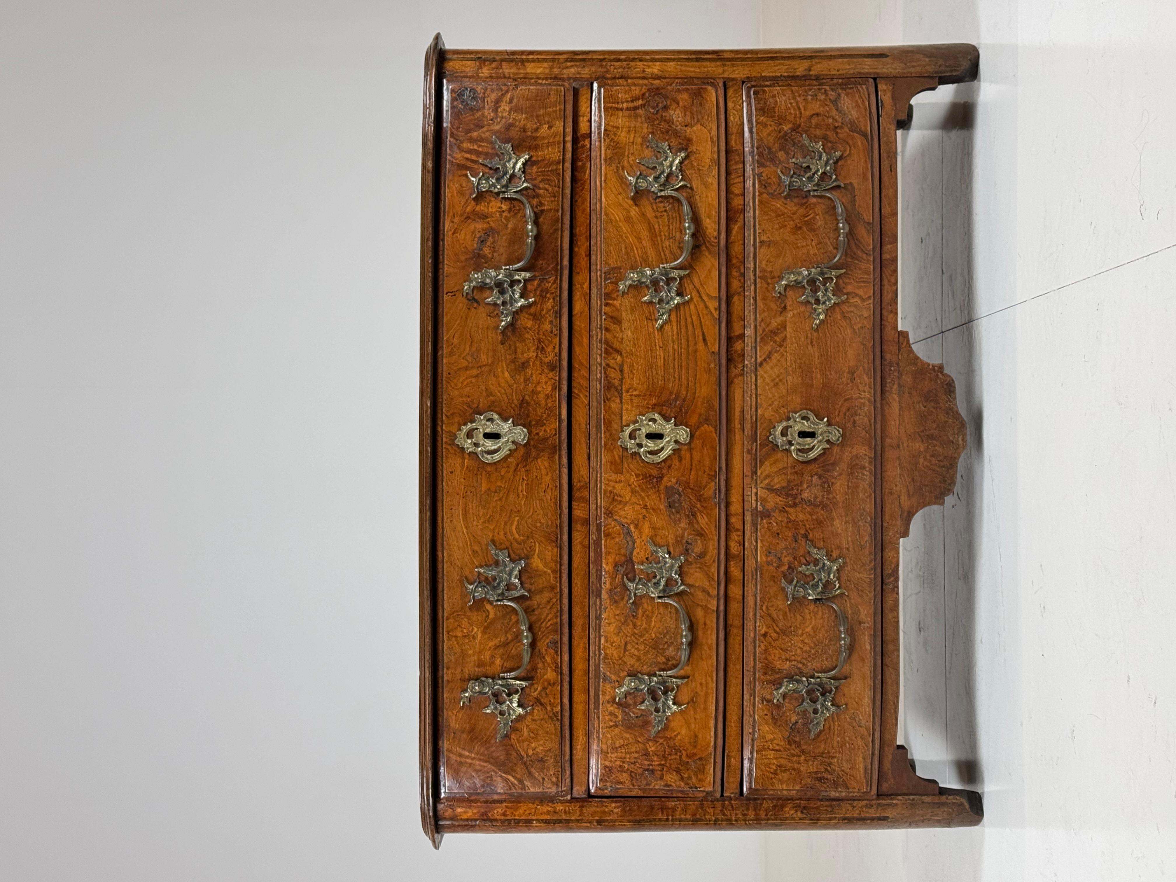 Particularly large chest of drawers / dresser. Original from France, 18th century. Presumably elm wood. Beautiful color and patina.

Has 3 spacious deep drawers. Has undergone several repairs in the past that are hardly noticeable.