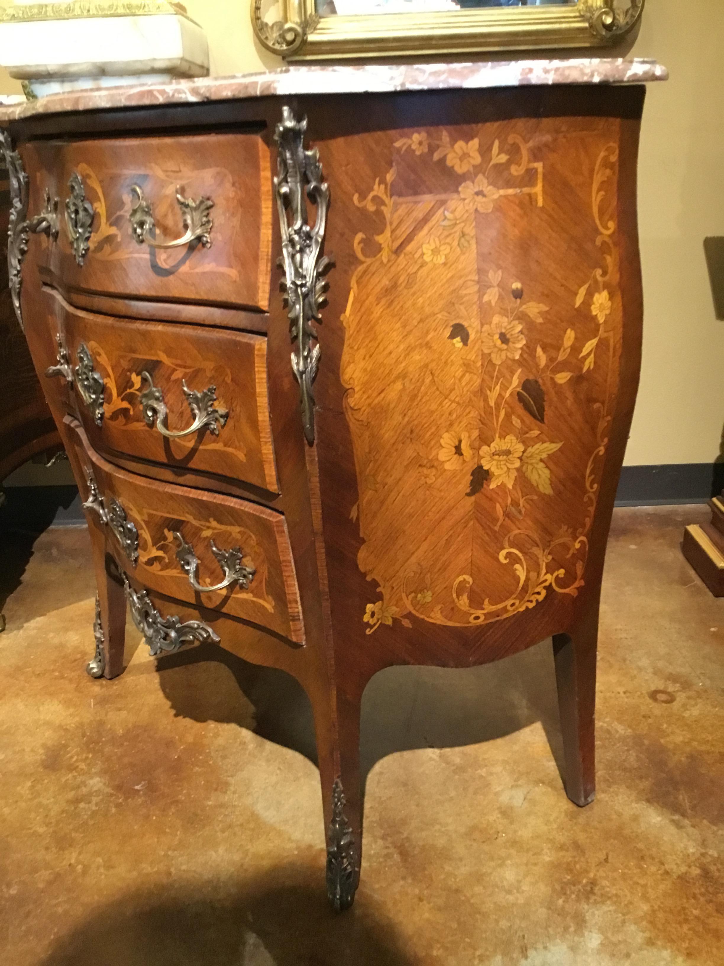 French Commode/ Chest Bombe’ Form with Marquetry Inlay and Bronze Mounts 19th C For Sale 1