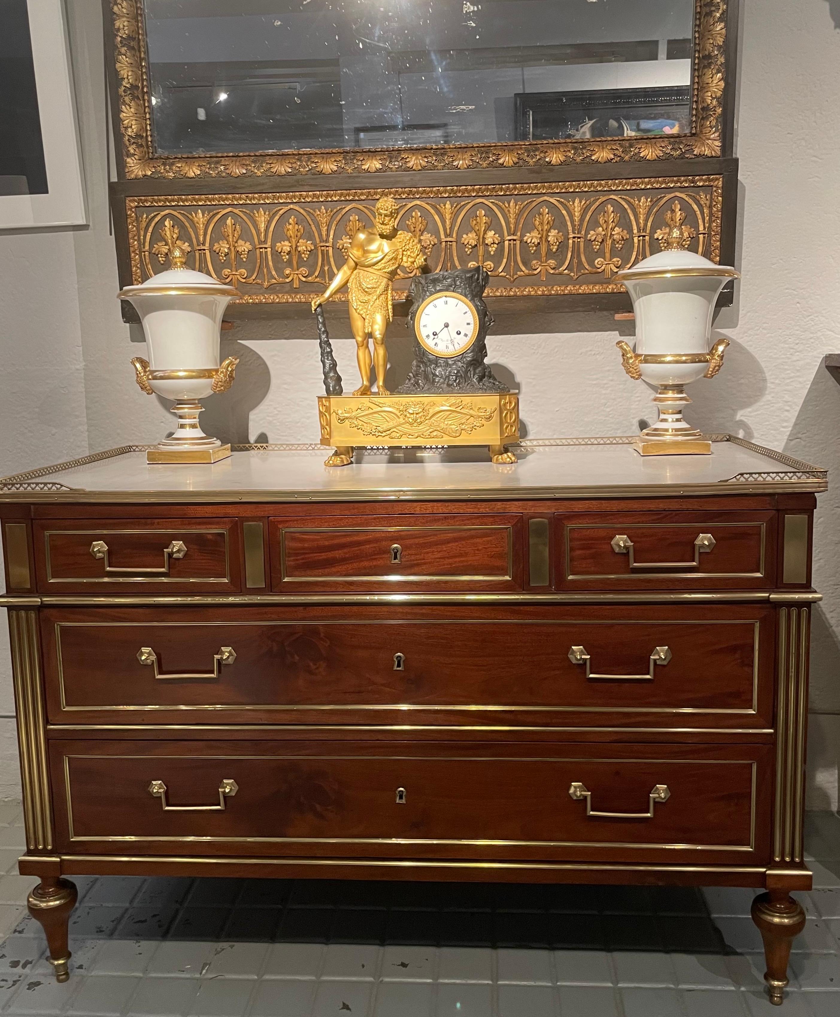 Louis XVI French Commode in mahogany. Louis XVl Period at the end of Eighteen Century. For Sale