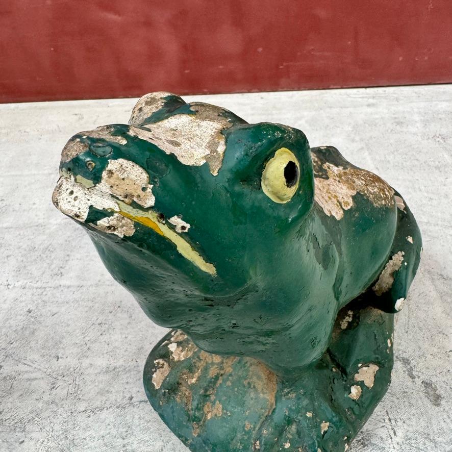 Béton Frog française en béton en vente