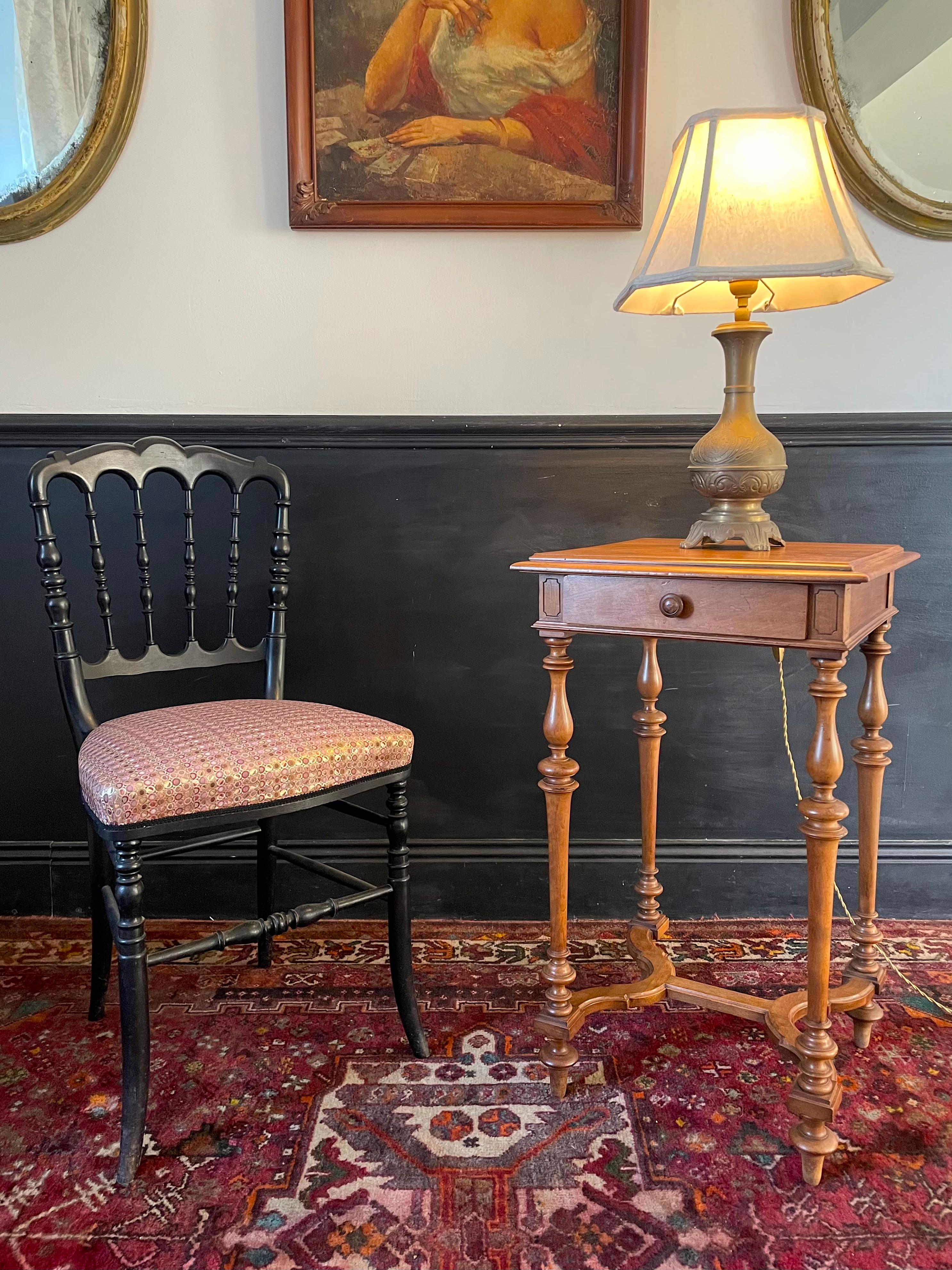 Console, table de nuit, table à piédestal - Louis XIII - XIXe - France  en vente 3
