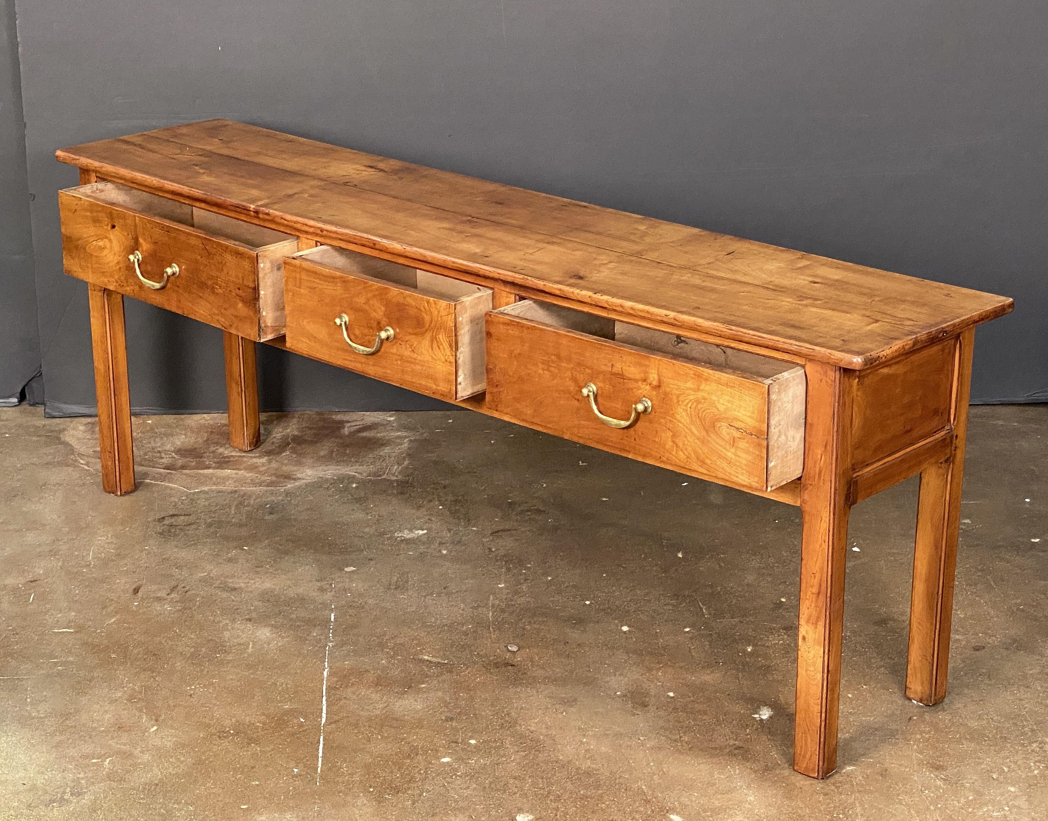 Français Console ou table d'appoint française en cerisier en vente