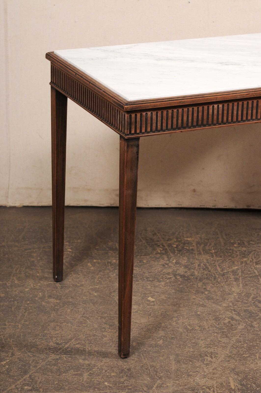 French Console Table w/Honed Marble Top & Reed Carved Apron on All Sides In Good Condition For Sale In Atlanta, GA