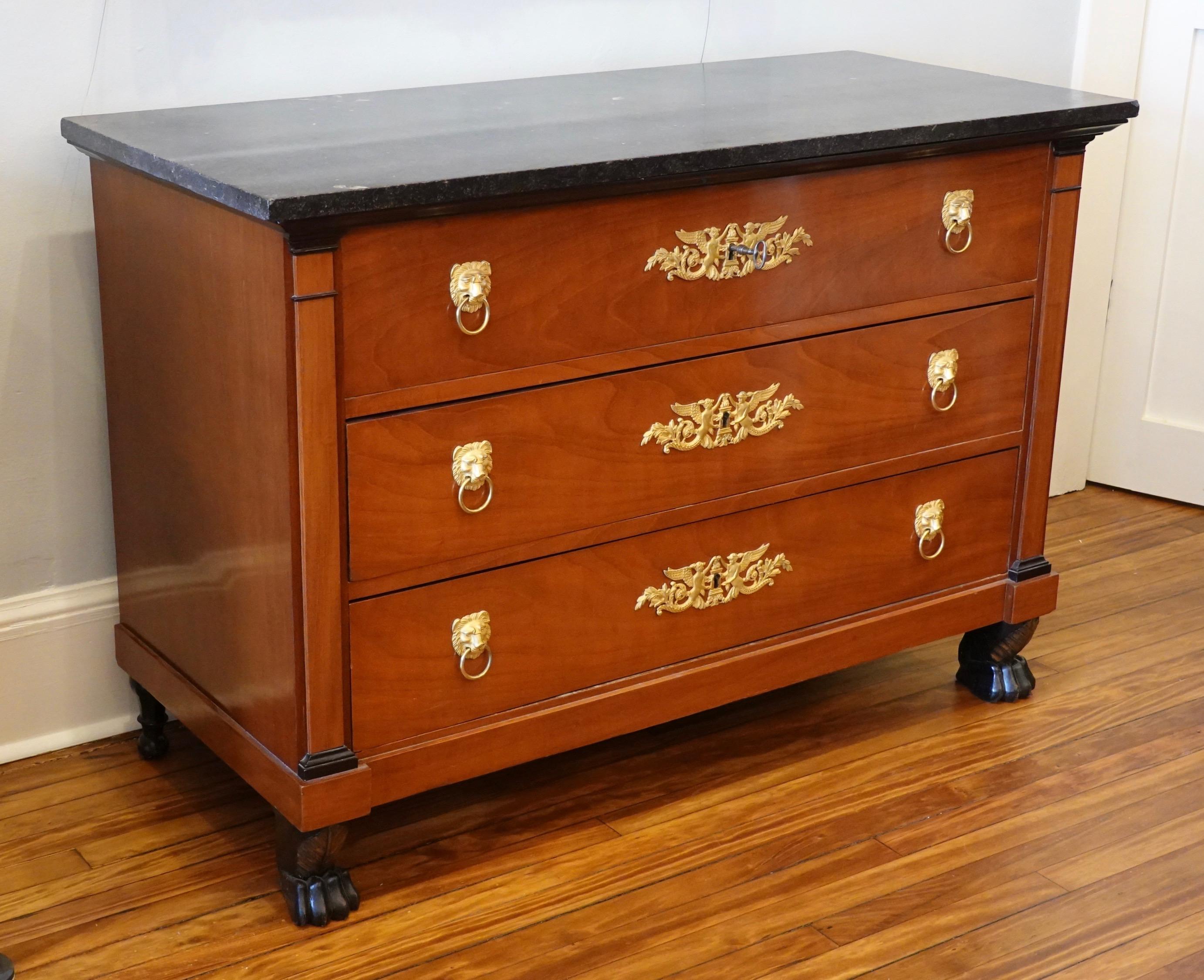 French Consulat Mahogany Period Commode with Paw Feet and Fossil Marble Top In Good Condition For Sale In Pembroke, MA