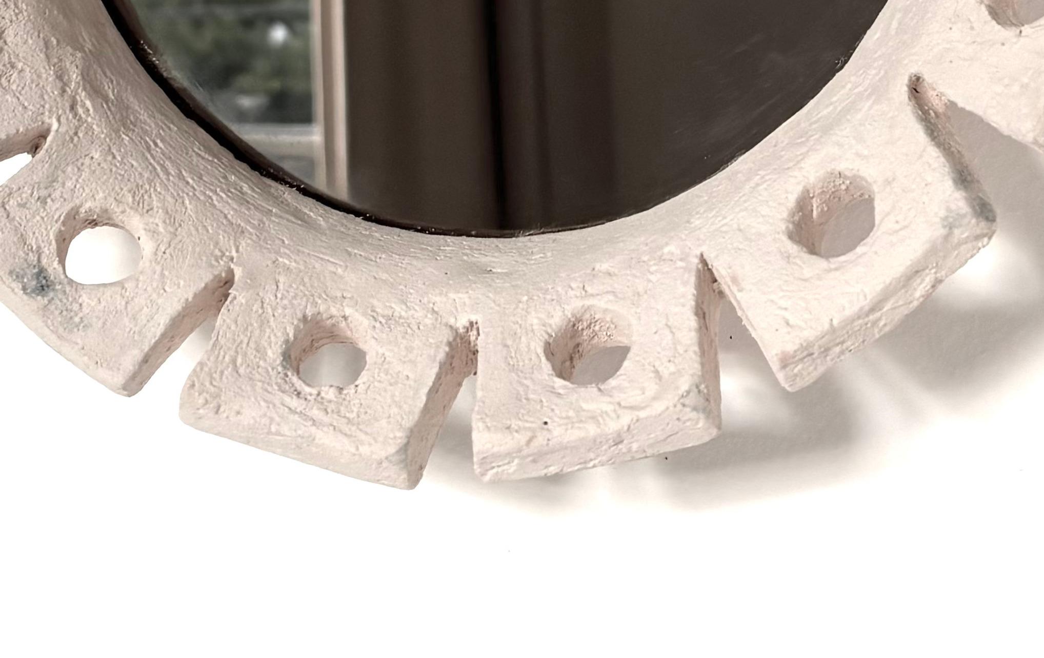 Zeitgenössischer französischer Keramikspiegel, 