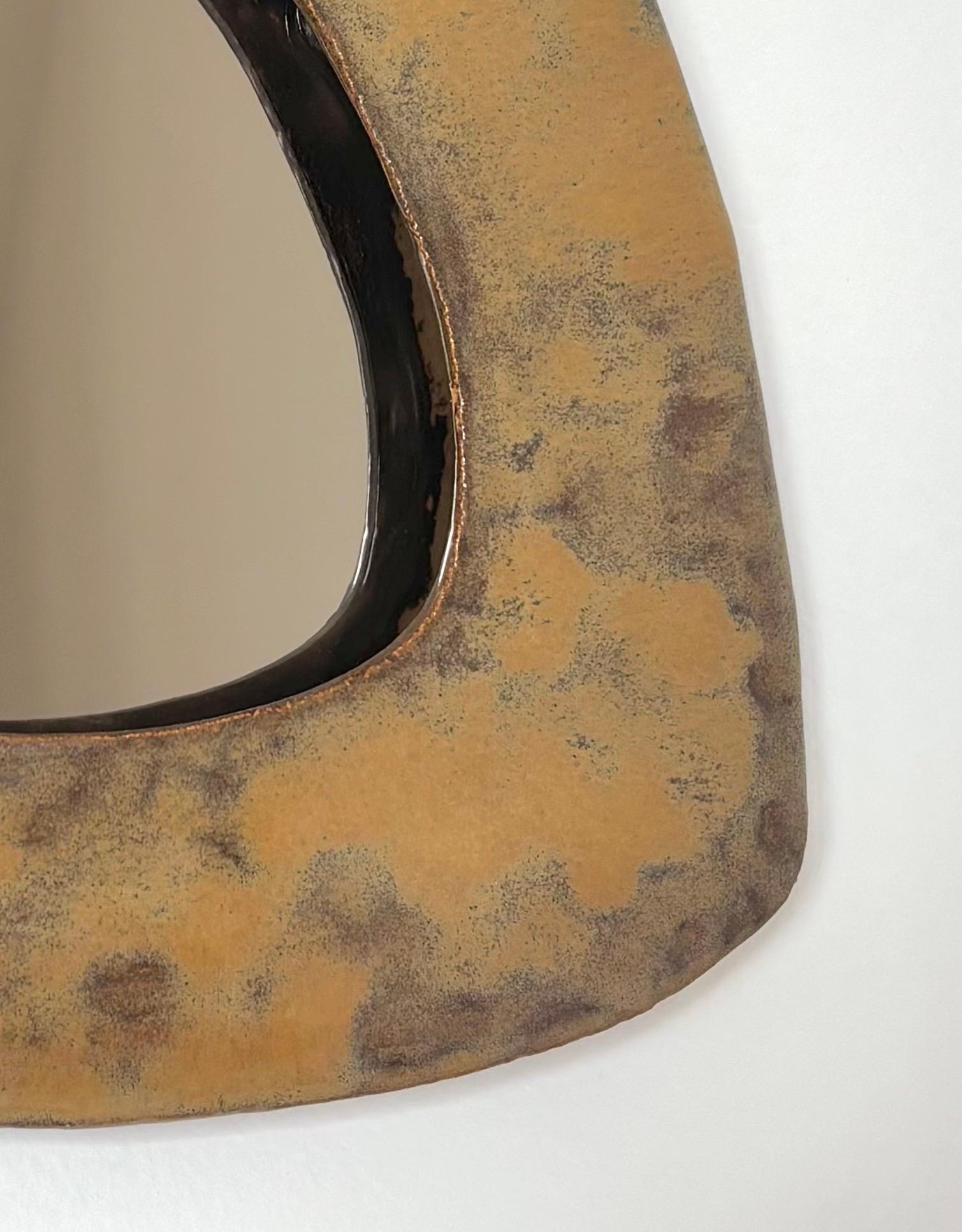 Zeitgenössischer französischer Keramikspiegel, 