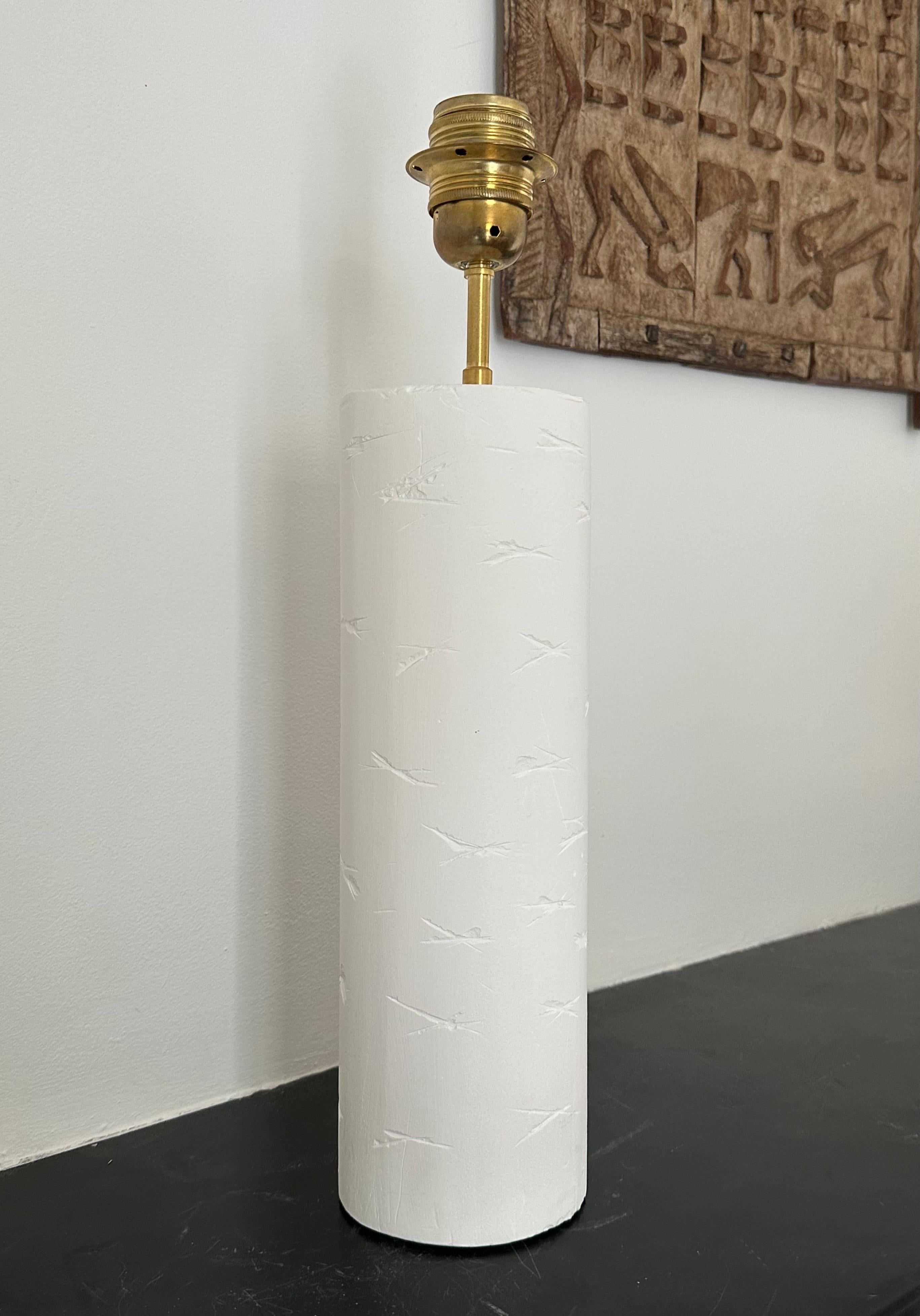 Lámpara francesa contemporánea de yeso, 