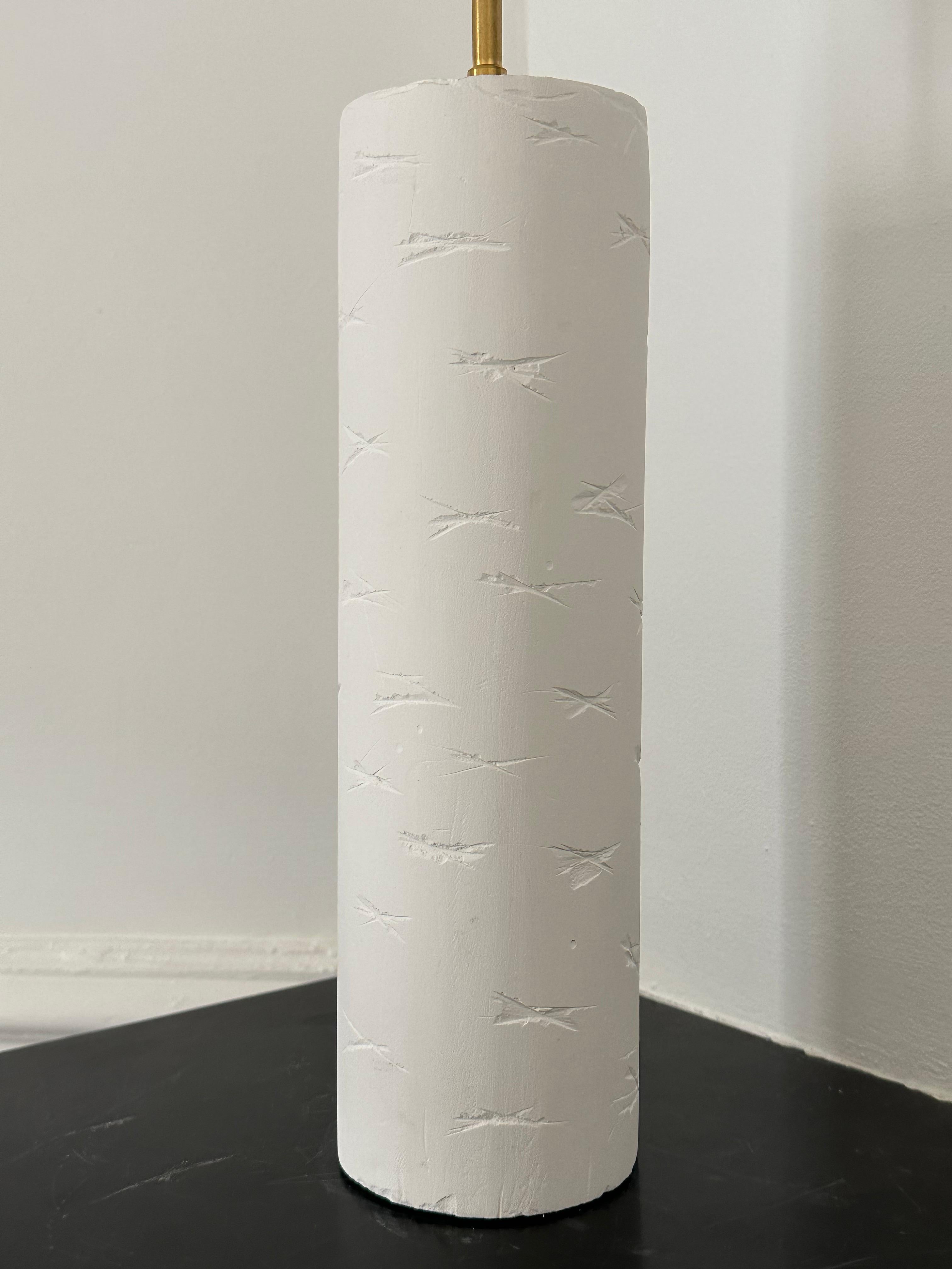 Lámpara francesa contemporánea de yeso, 