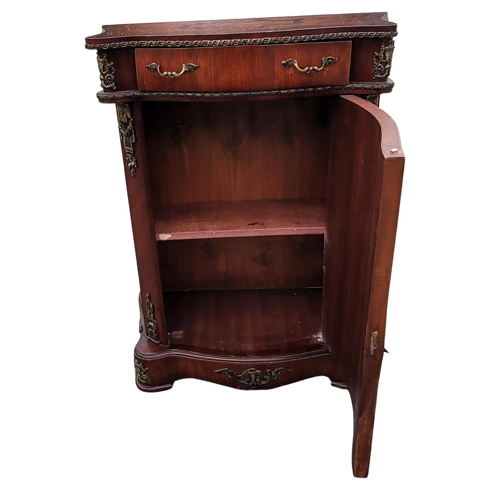 French Continental Mahogany Marquetry and Metal Decorated Side Console Cabinet For Sale 3