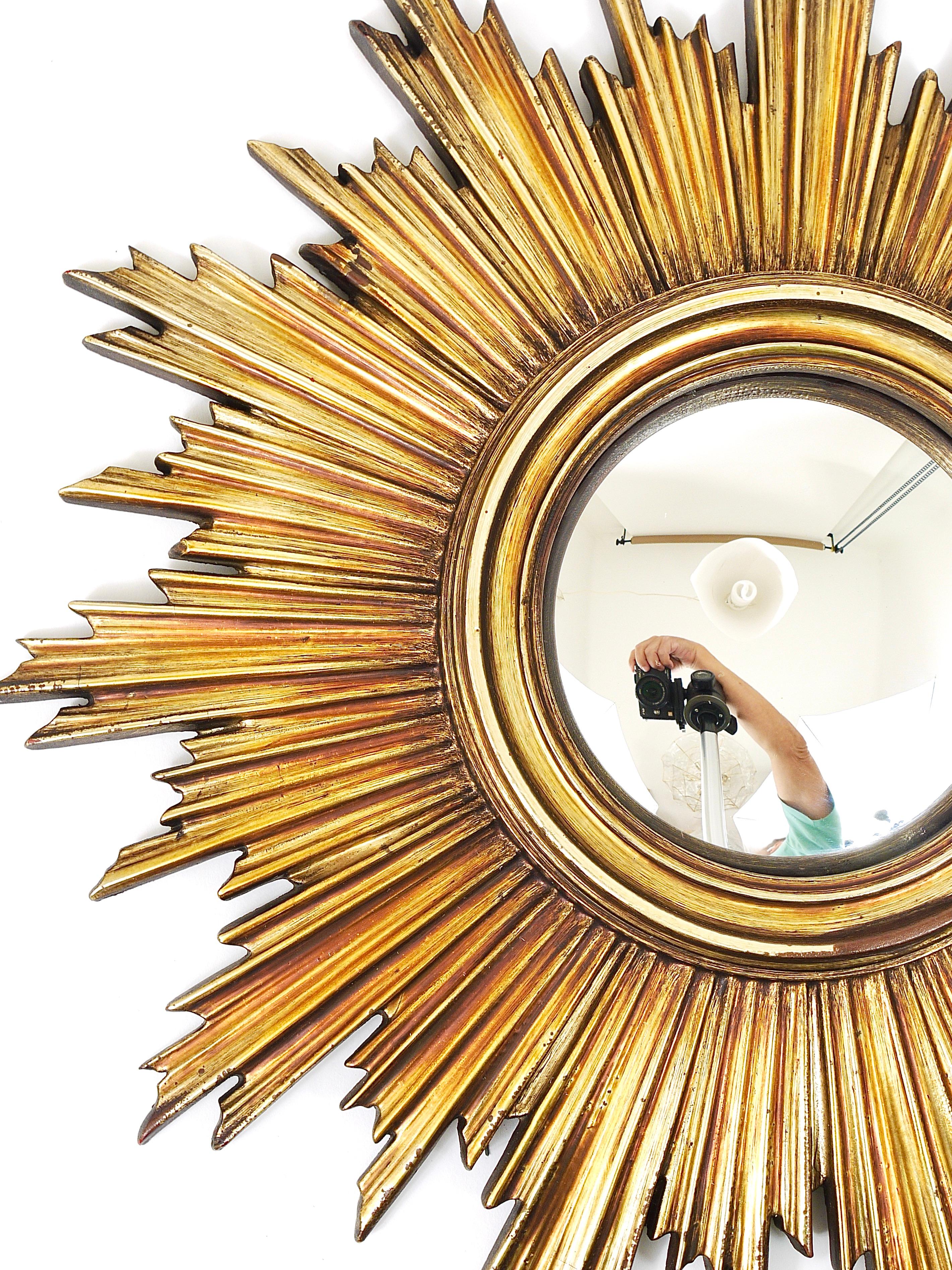 French Convex Soleil Sunburst Starburst Gilt Wall Mirror, Hollywood Regency For Sale 8