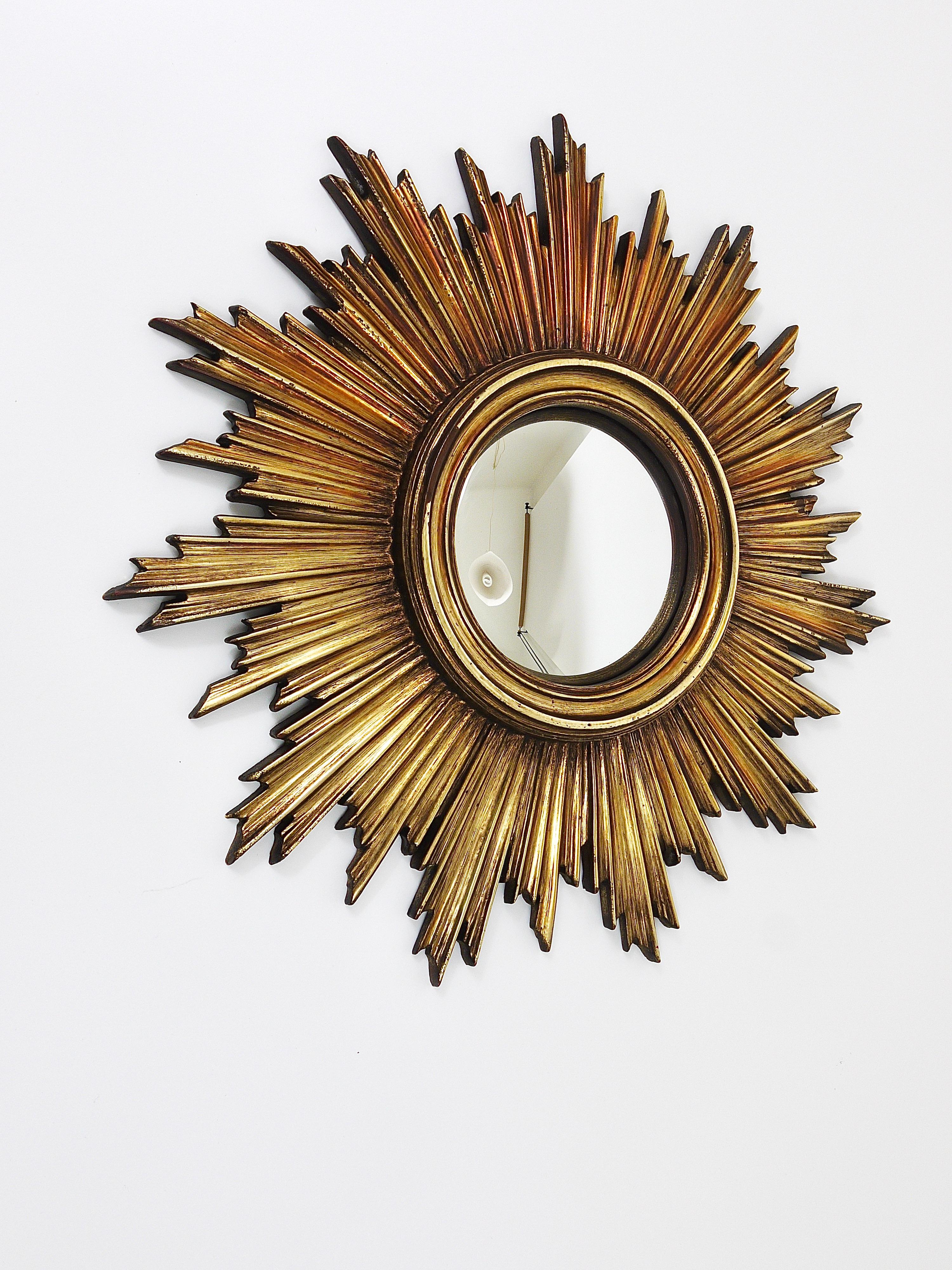 Resin French Convex Soleil Sunburst Starburst Gilt Wall Mirror, Hollywood Regency For Sale