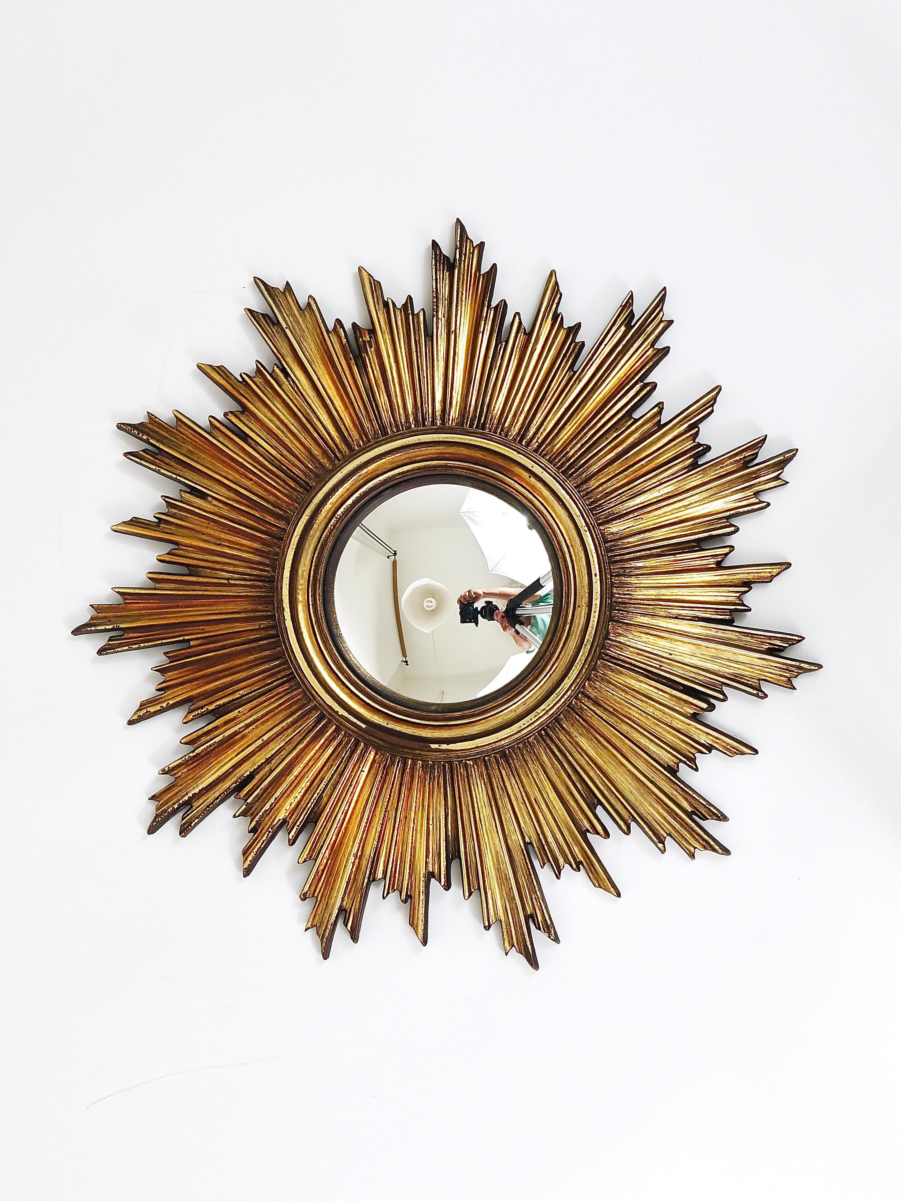 French Convex Soleil Sunburst Starburst Gilt Wall Mirror, Hollywood Regency For Sale 2