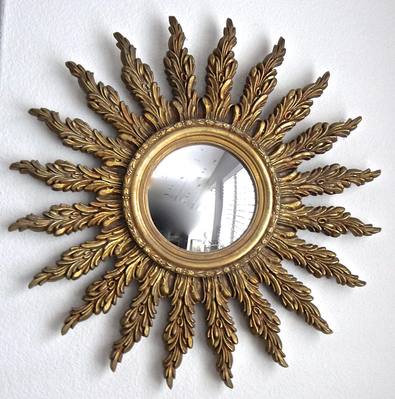 French Convex Sunburst Giltwood Wall Mirror For Sale 2