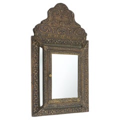 Armoire murale Art déco française en cuivre avec miroir biseauté, années 1930