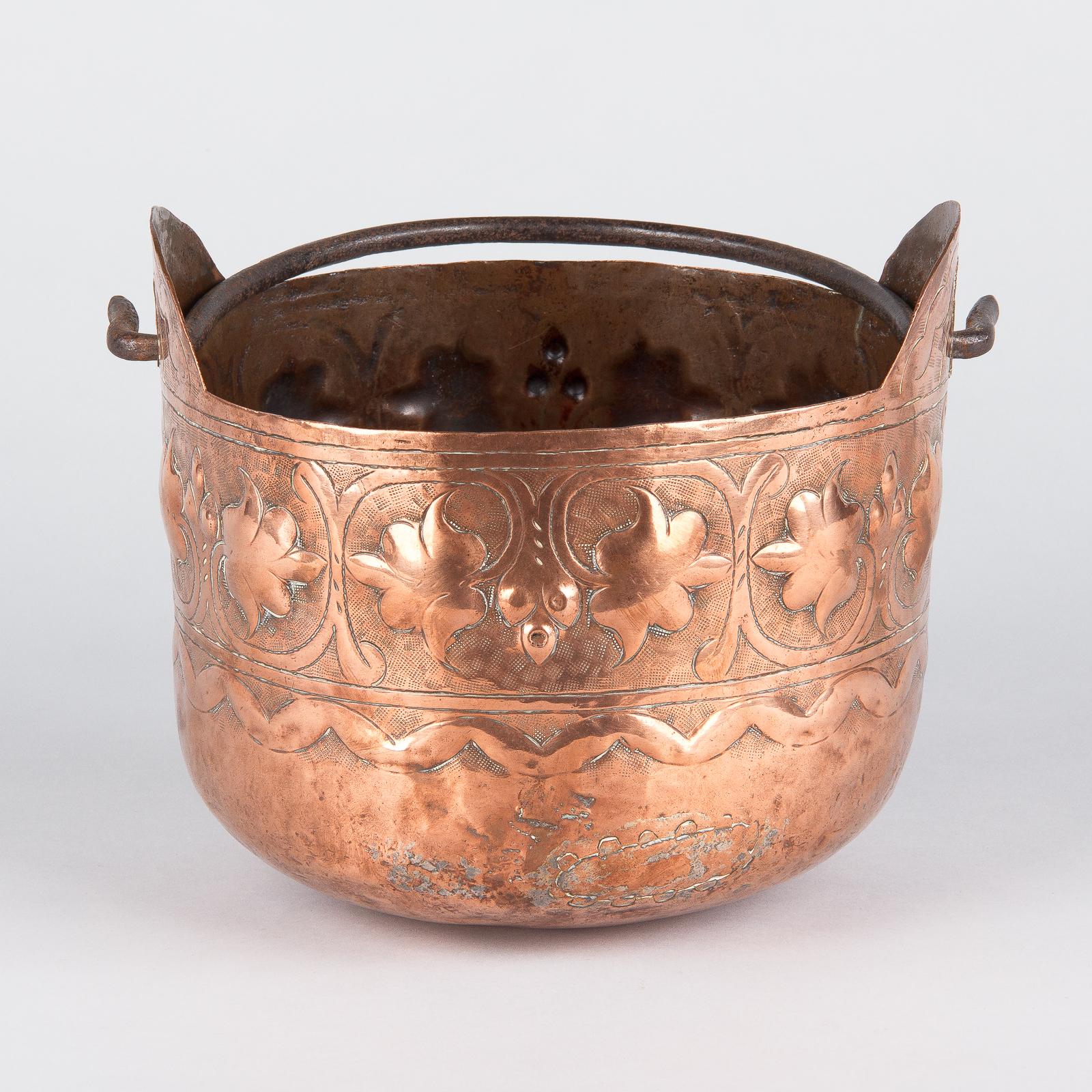 French Copper Cauldron with Forged Iron Handle, 19th Century 6