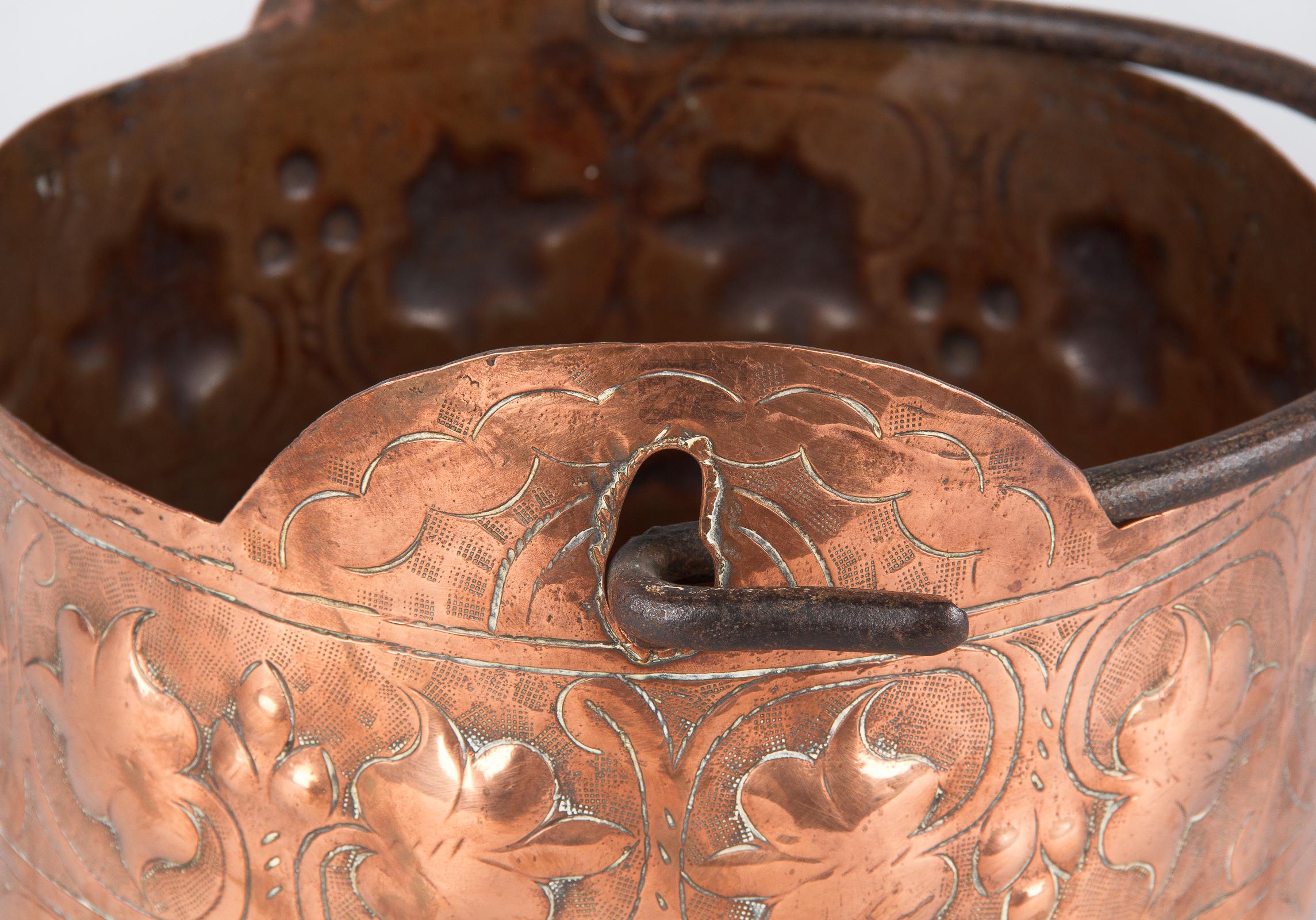 French Copper Cauldron with Forged Iron Handle, 19th Century 8