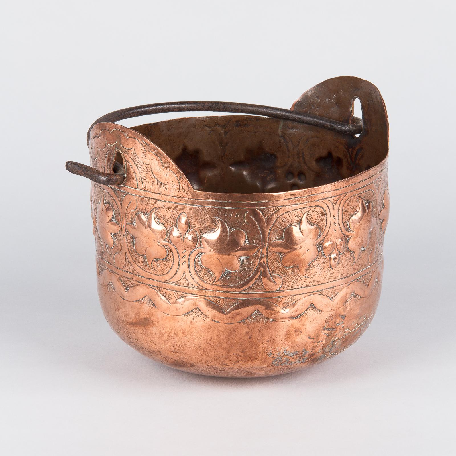 French Copper Cauldron with Forged Iron Handle, 19th Century 9