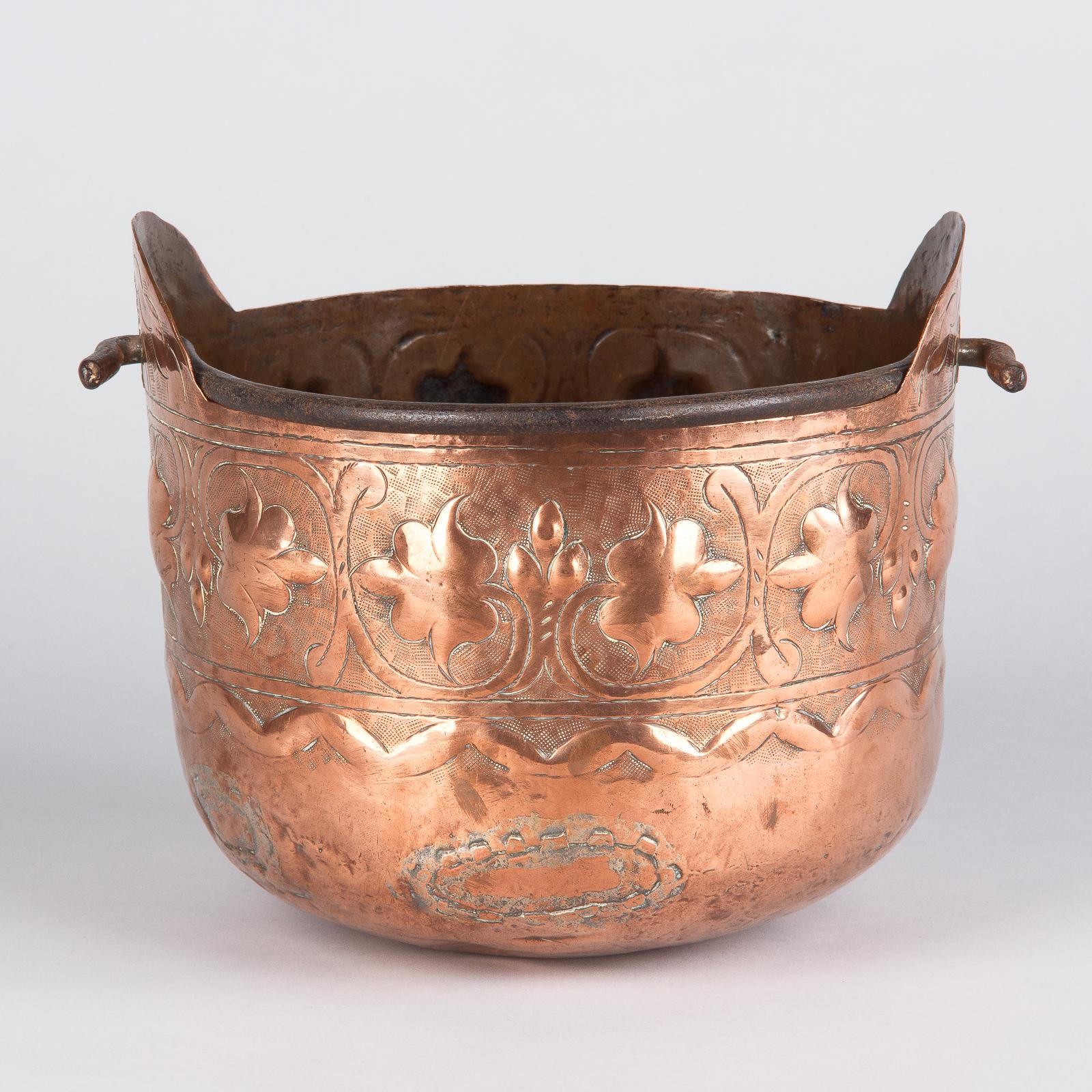 French Copper Cauldron with Forged Iron Handle, 19th Century 11