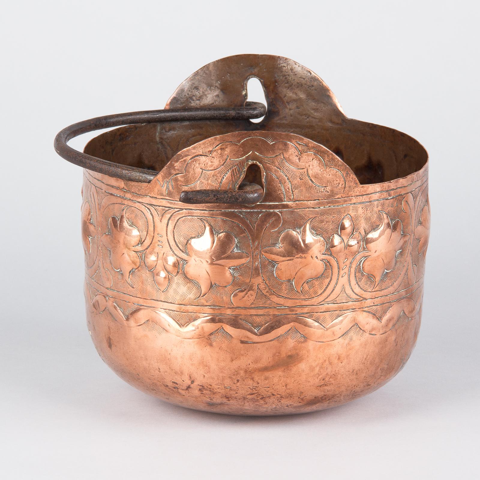 French Copper Cauldron with Forged Iron Handle, 19th Century 12