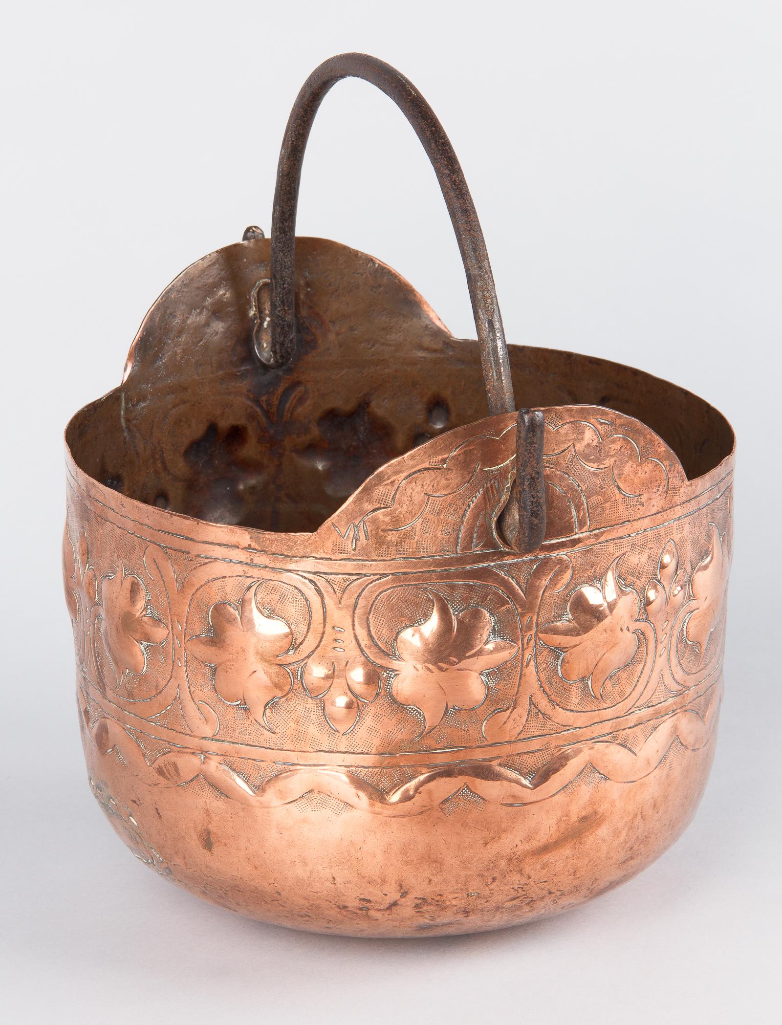 French Copper Cauldron with Forged Iron Handle, 19th Century 13