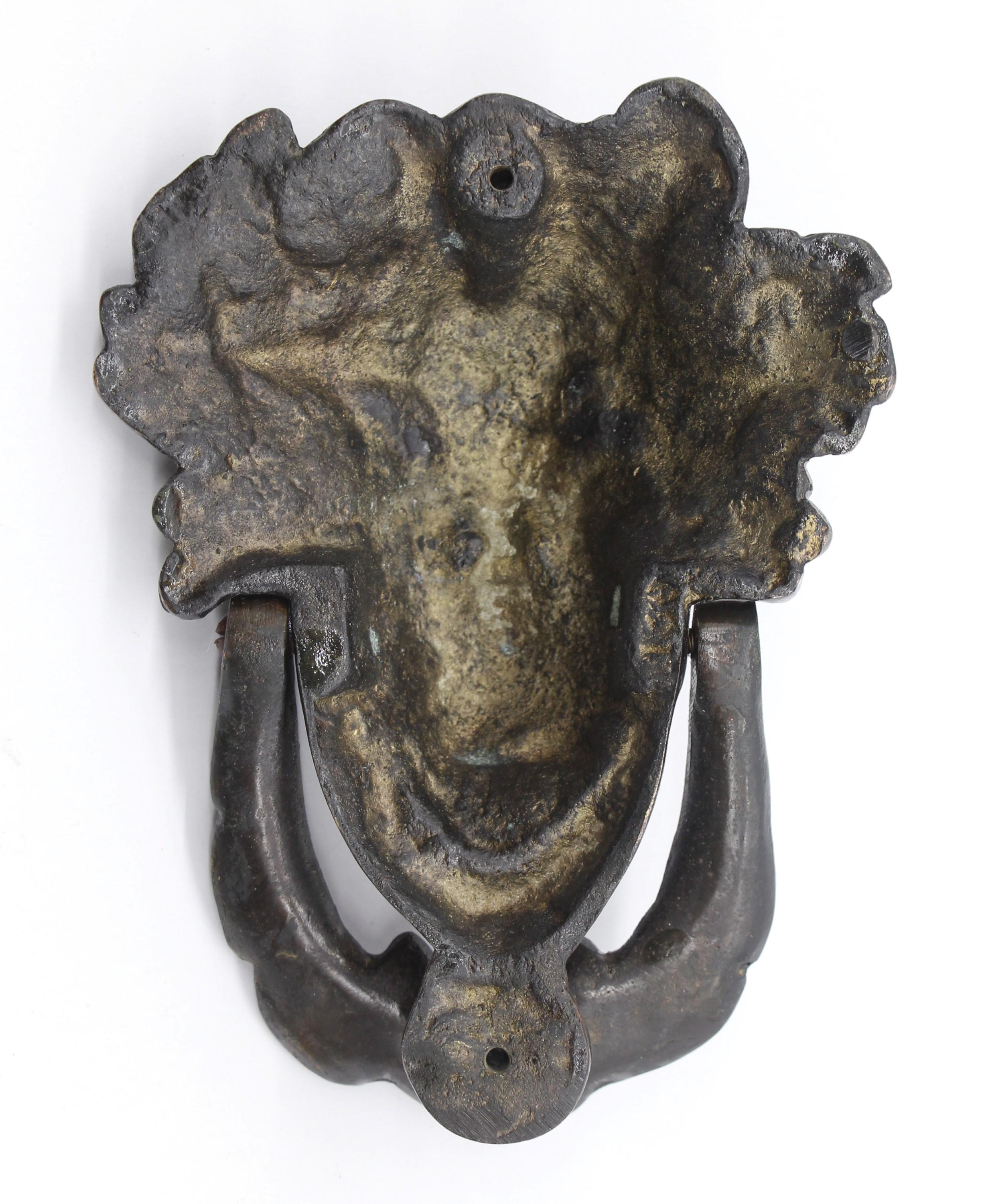 Heurtoir de porte en bronze à tête de femme en cuivre 3
