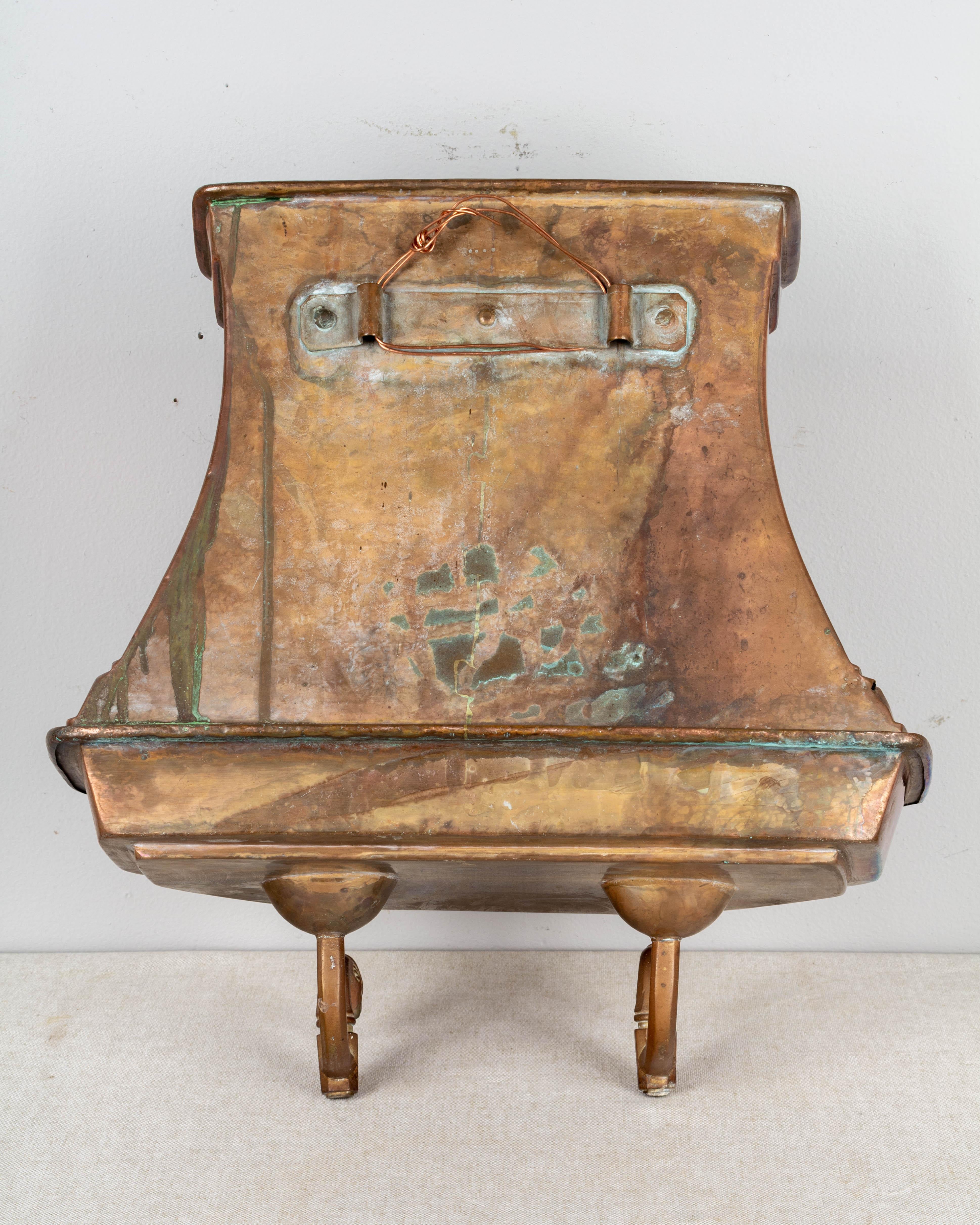 20th Century French Copper Lavabo with Large Basin