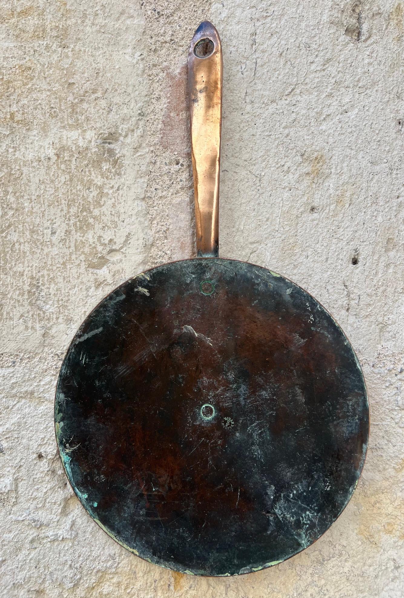 French Copper Lid by Minard Cornu, C. 1910 For Sale 2