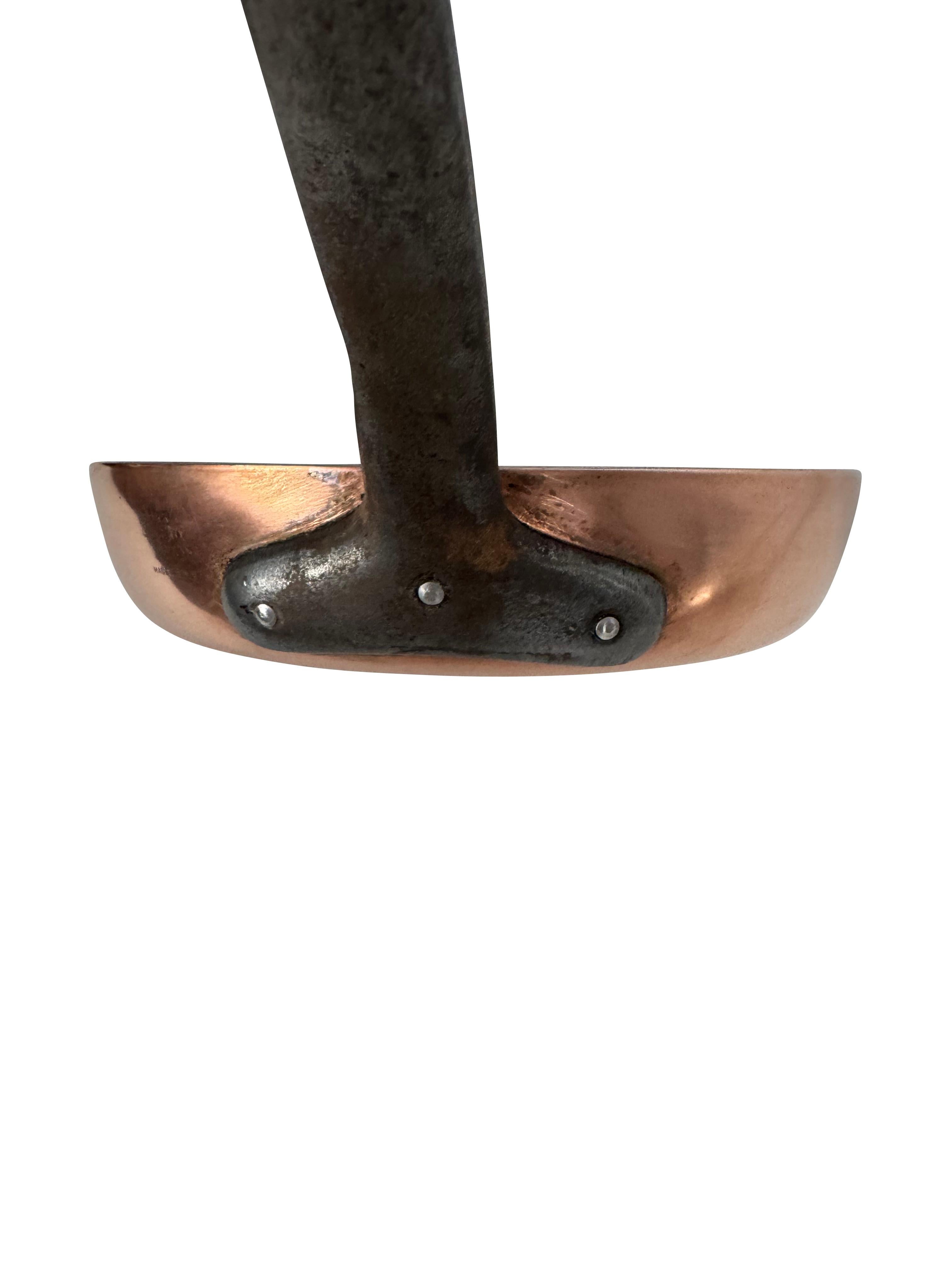 20th Century French Copper Skillet 9 Inch Marked Metaux Ouvres France For Sale