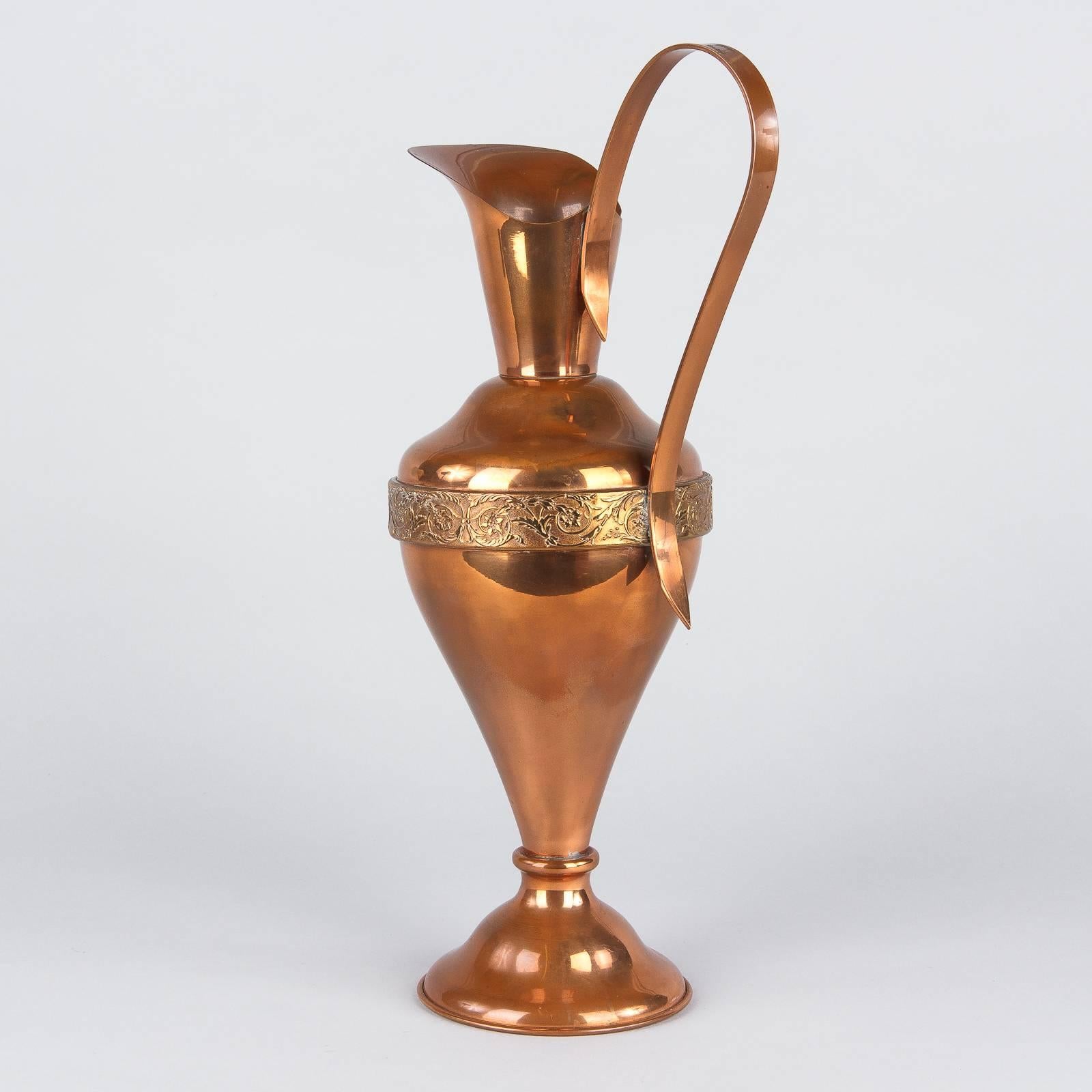 French Copper Slanted Ewer Pitcher by Villedieu Gaor, 1950s For Sale 7